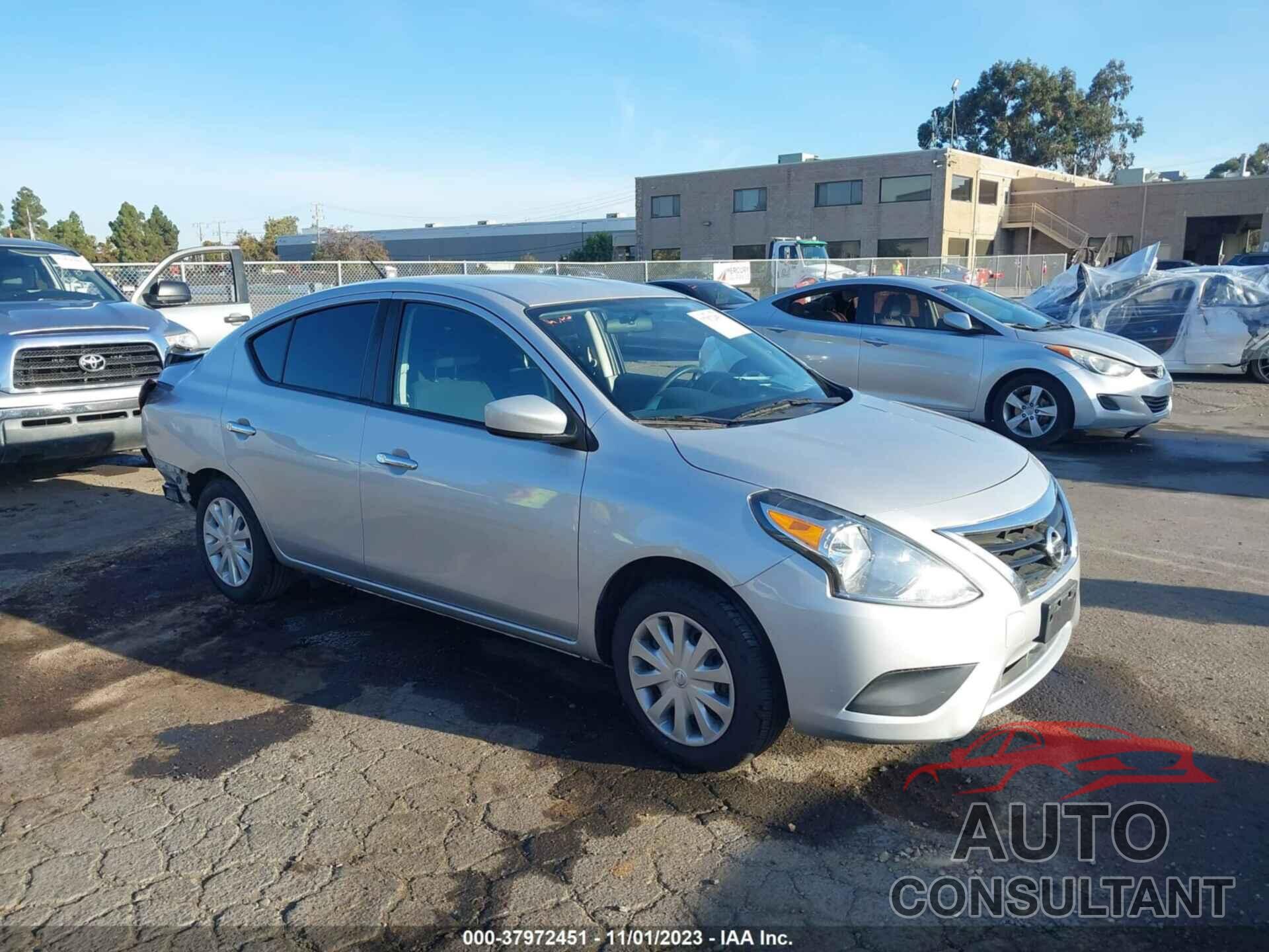 NISSAN VERSA 2019 - 3N1CN7AP5KL865316