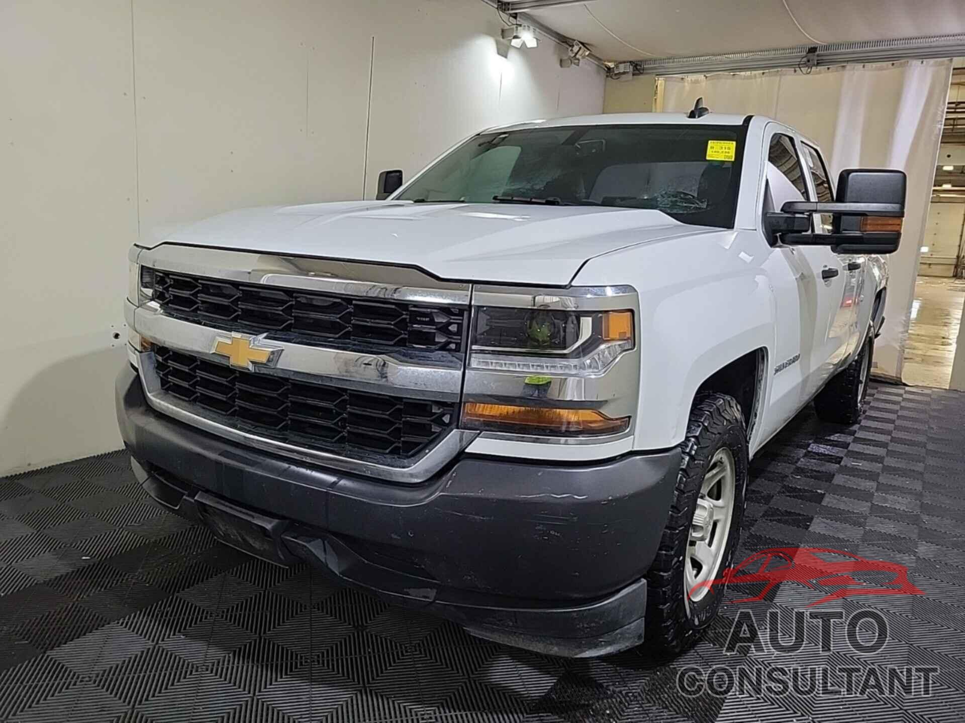 CHEVROLET SILVERADO 1500 2017 - 1GCRCNEC3HZ148472