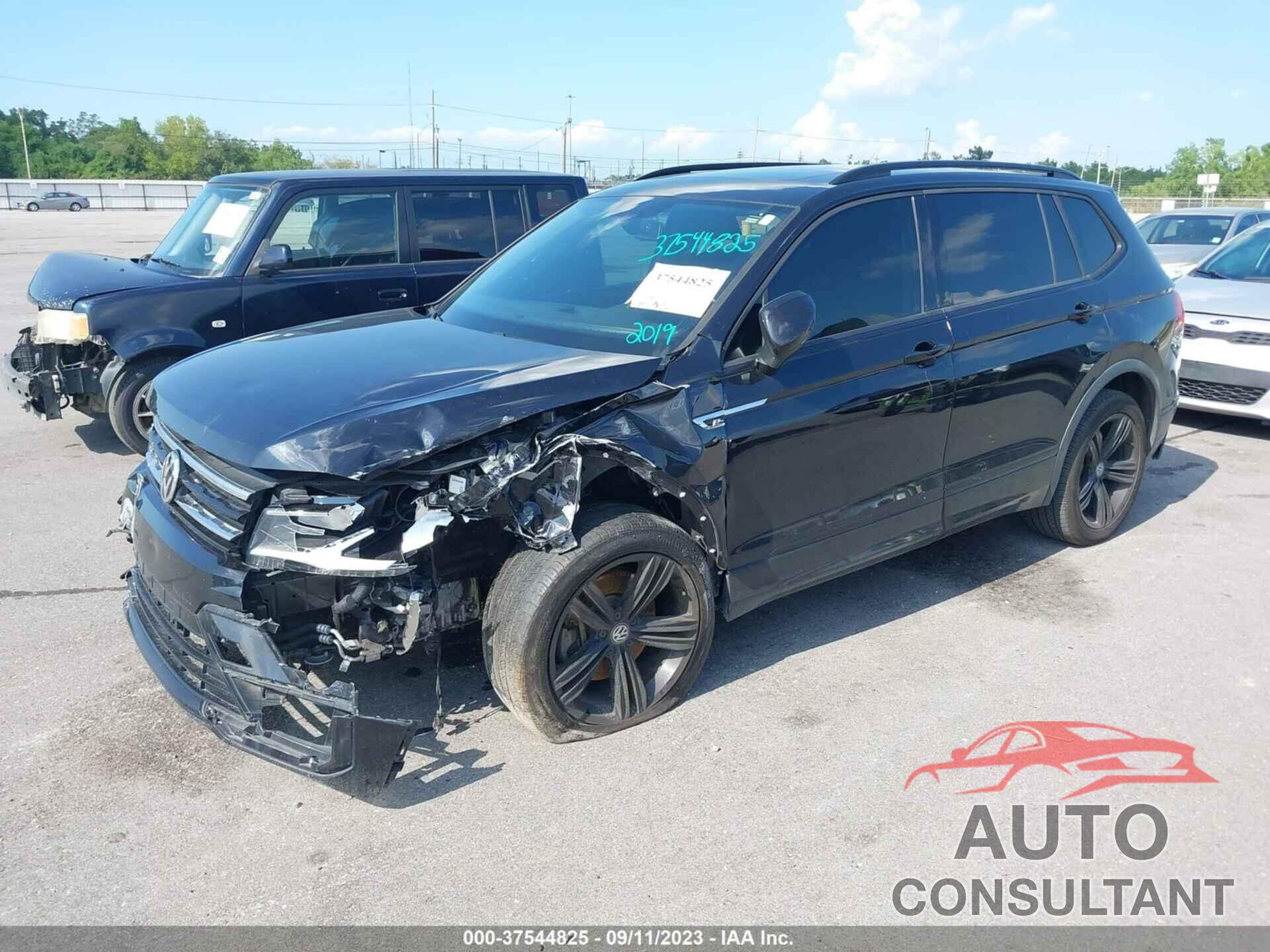 VOLKSWAGEN TIGUAN 2019 - 3VV3B7AX5KM200319