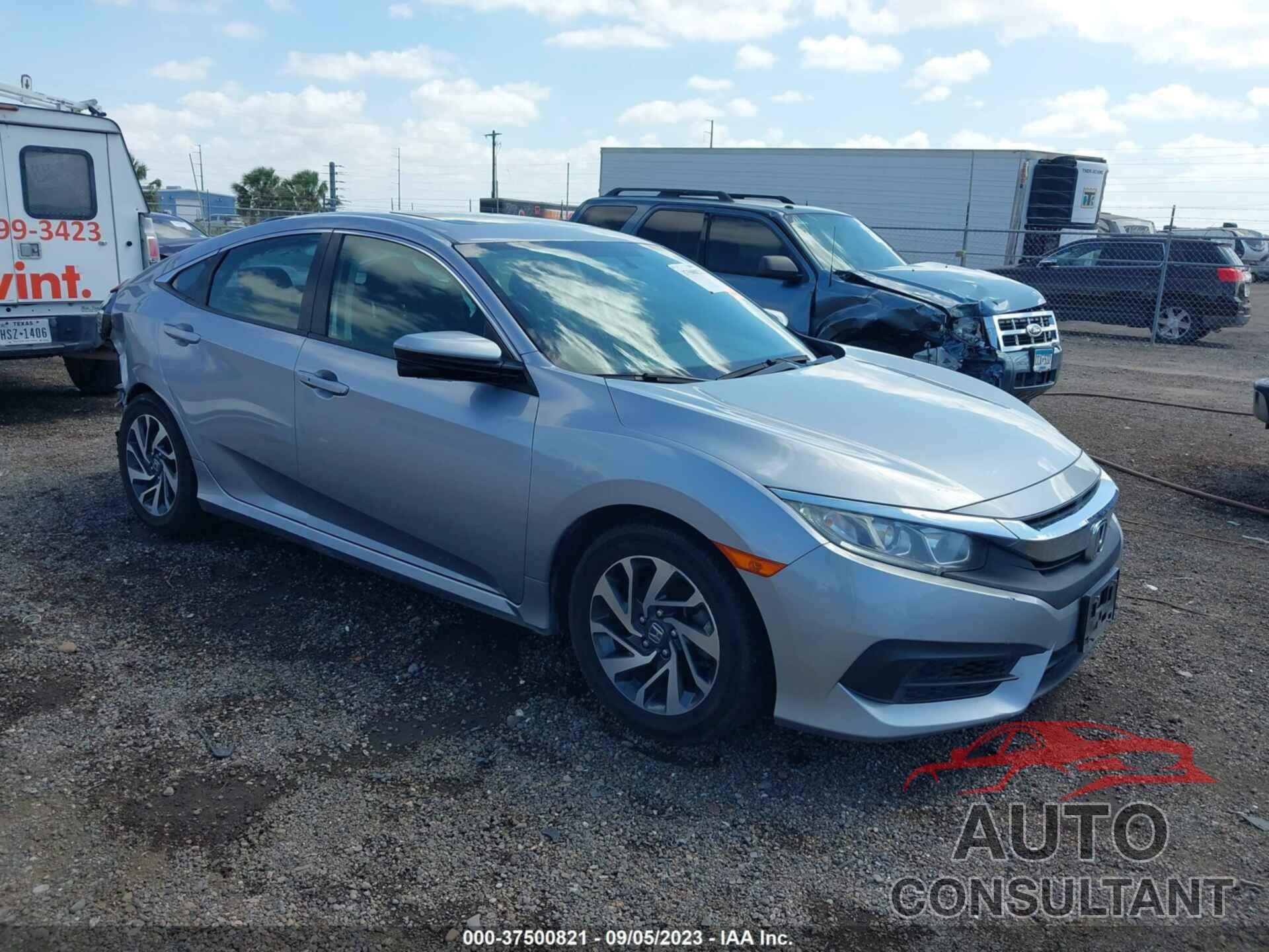 HONDA CIVIC 2018 - 2HGFC2F72JH563468