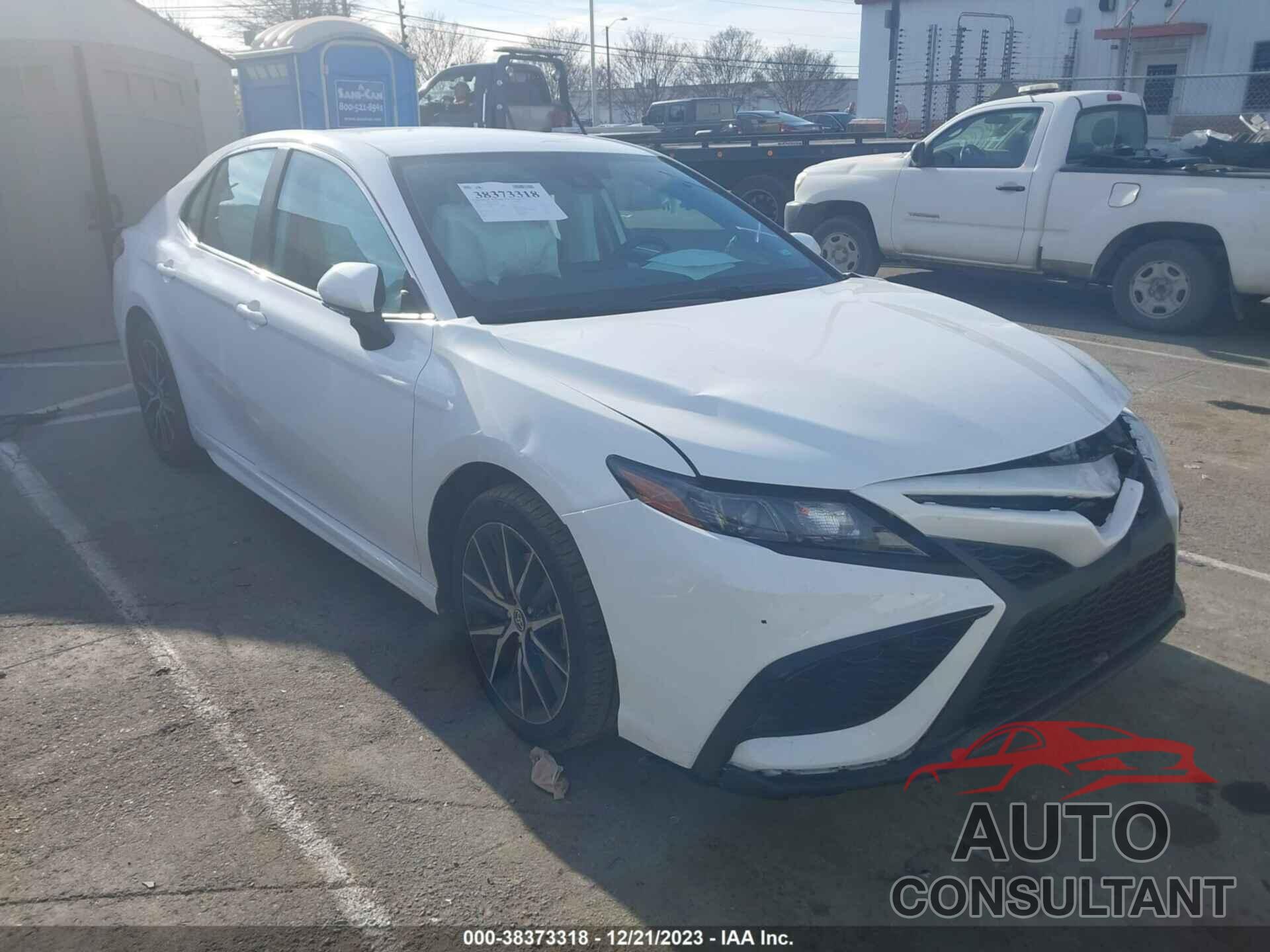 TOYOTA CAMRY 2022 - 4T1G11AK0NU624801