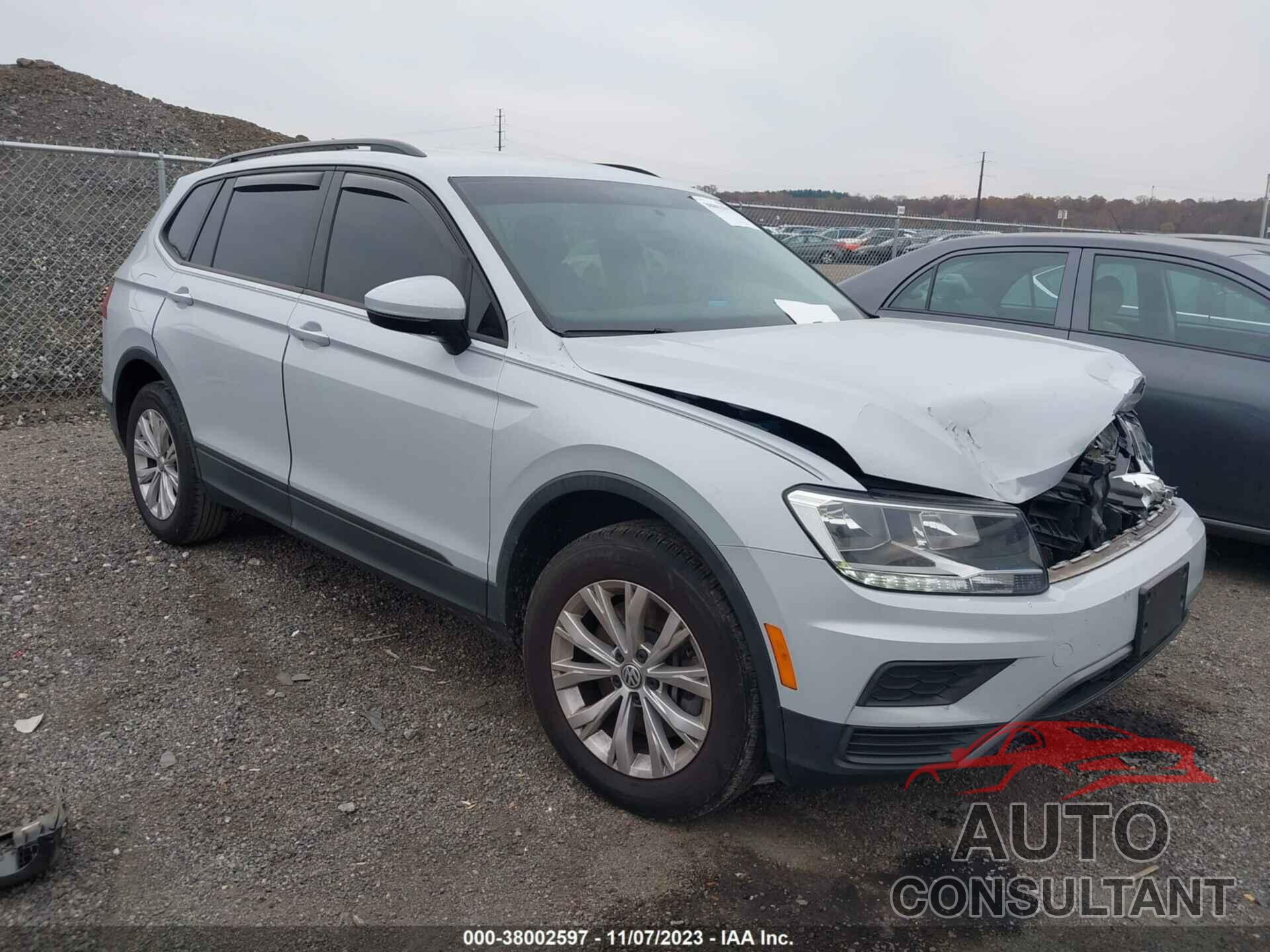 VOLKSWAGEN TIGUAN 2018 - 3VV1B7AX1JM071422