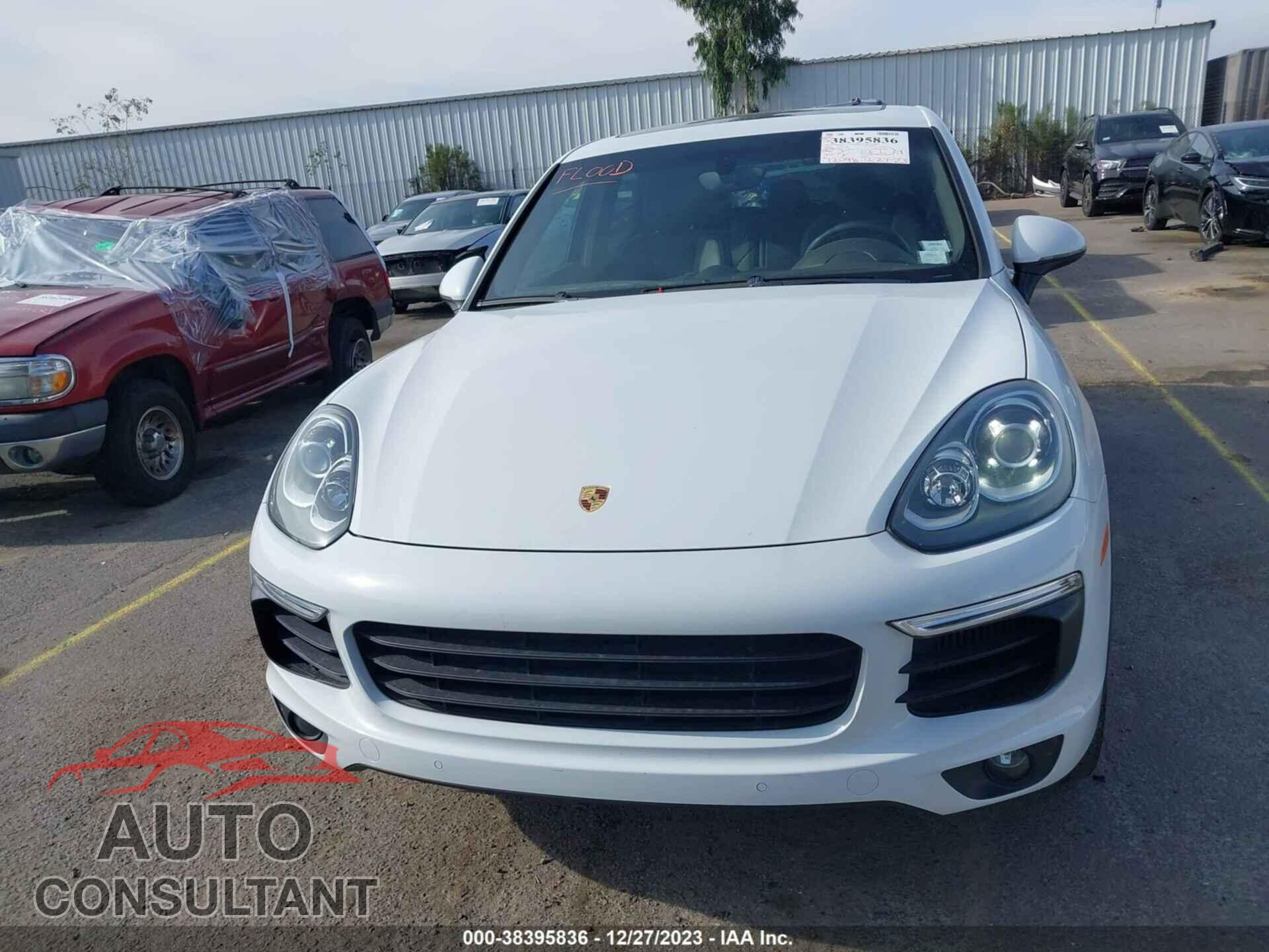 PORSCHE CAYENNE 2016 - WP1AB2A24GLA94093