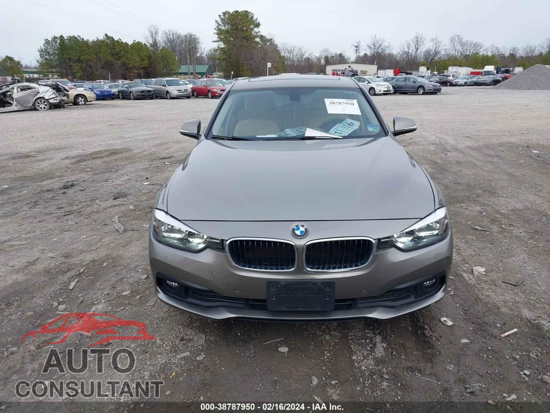 BMW 320I 2016 - WBA8E5G50GNU20564