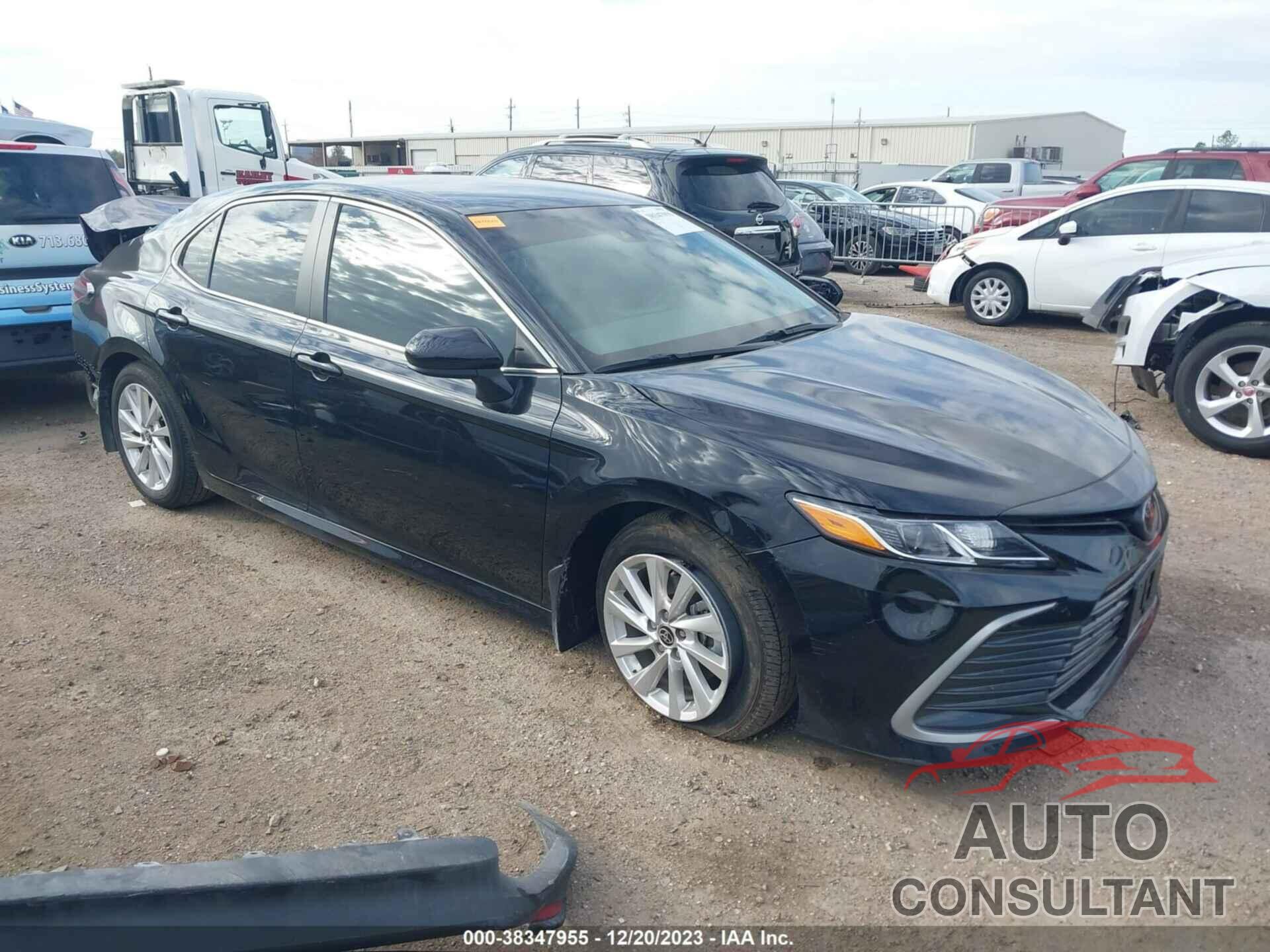 TOYOTA CAMRY 2023 - 4T1C11AK4PU772709
