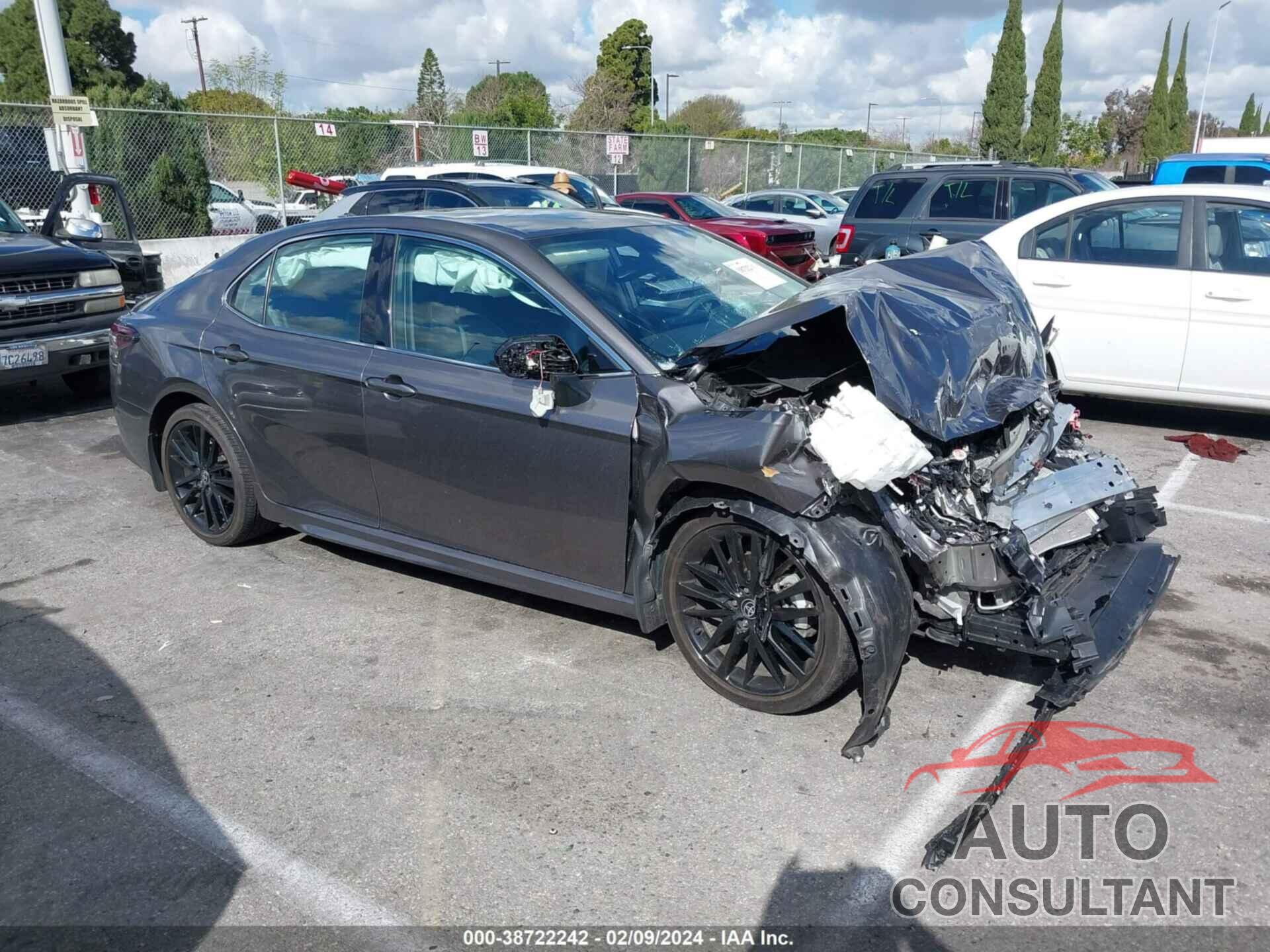 TOYOTA CAMRY 2022 - 4T1K61AK2NU013602