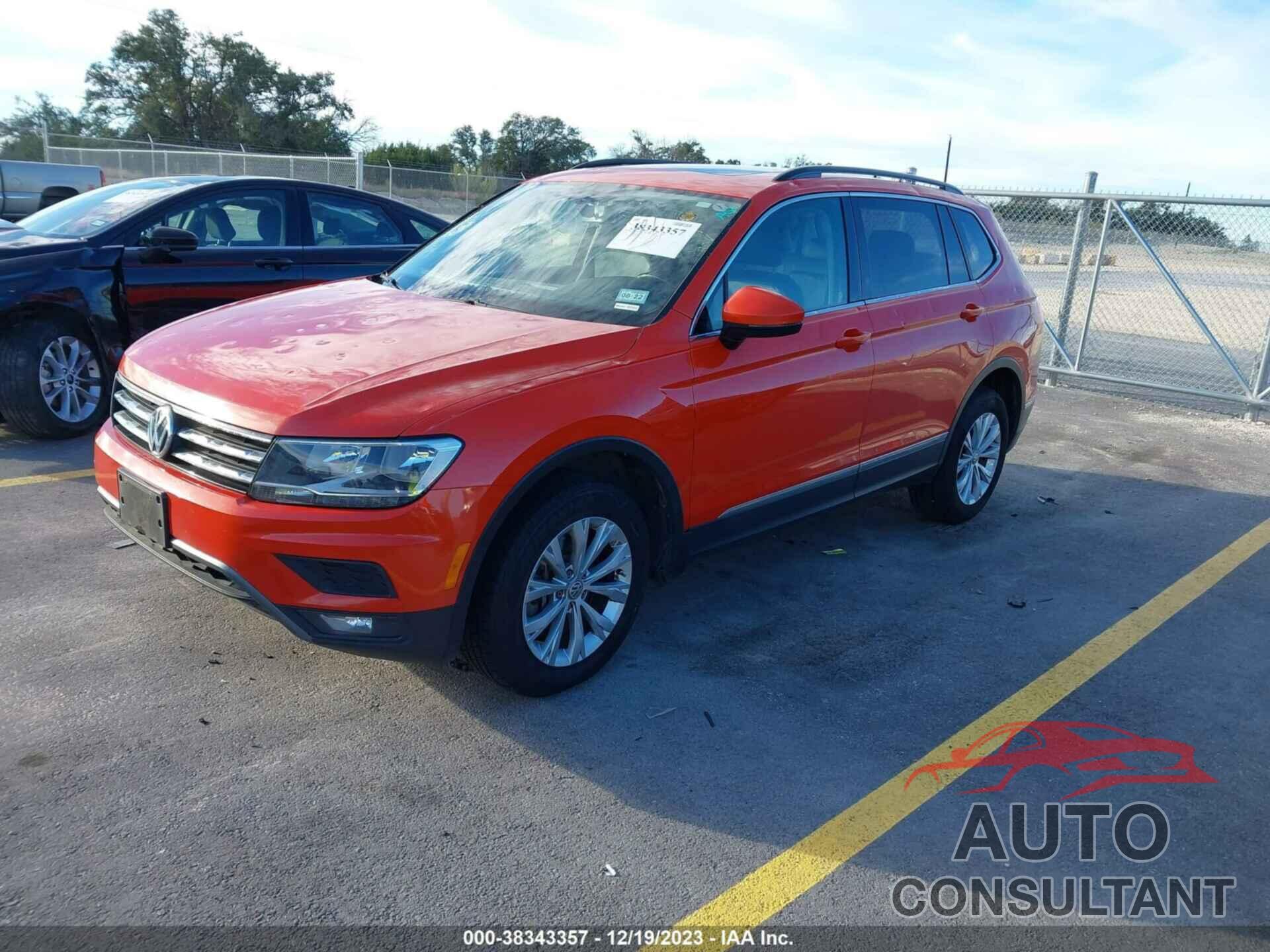 VOLKSWAGEN TIGUAN 2018 - 3VV3B7AX8JM006110