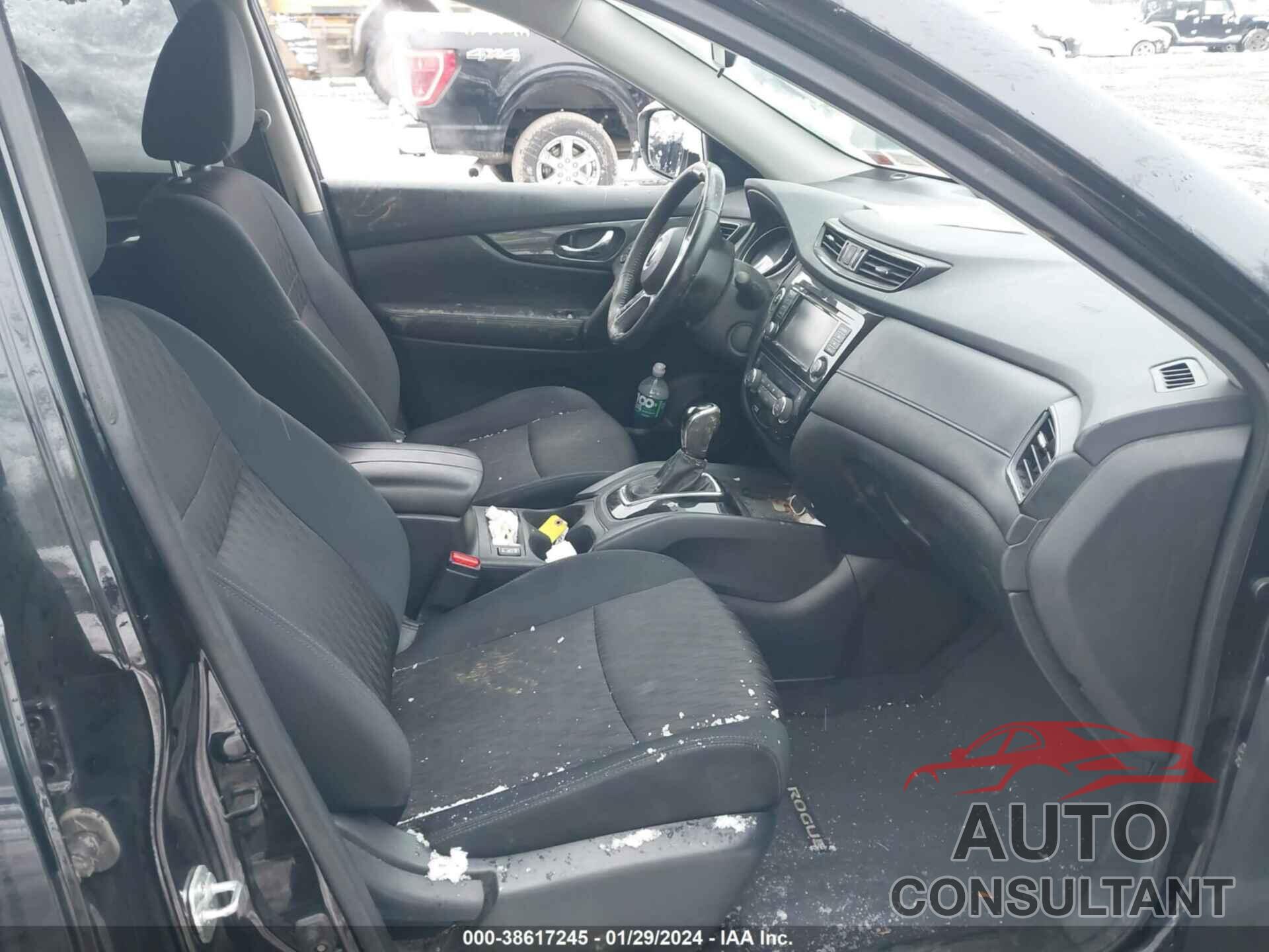 NISSAN ROGUE 2018 - 5N1AT2MV1JC768515