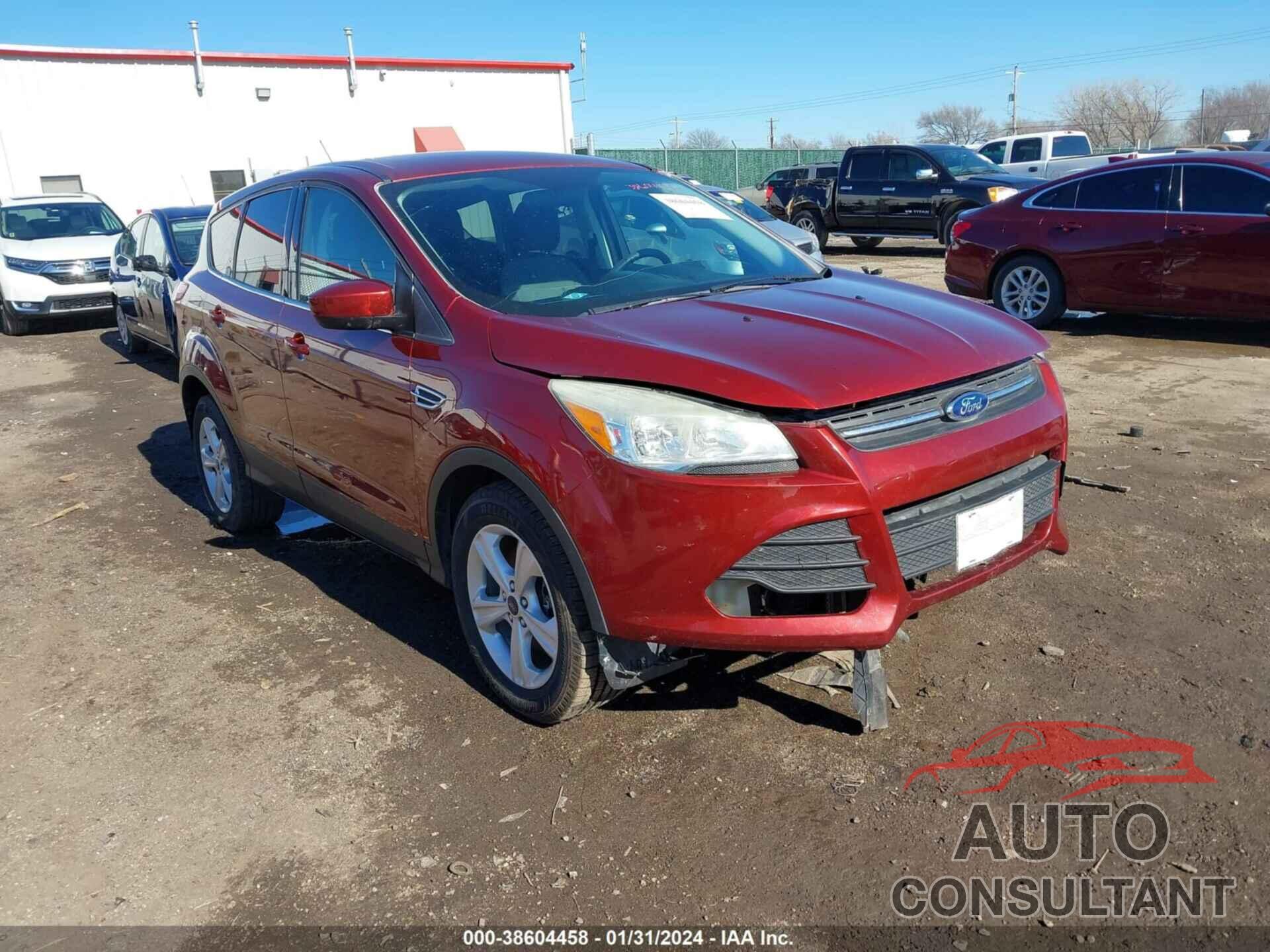 FORD ESCAPE 2016 - 1FMCU9G92GUB08578