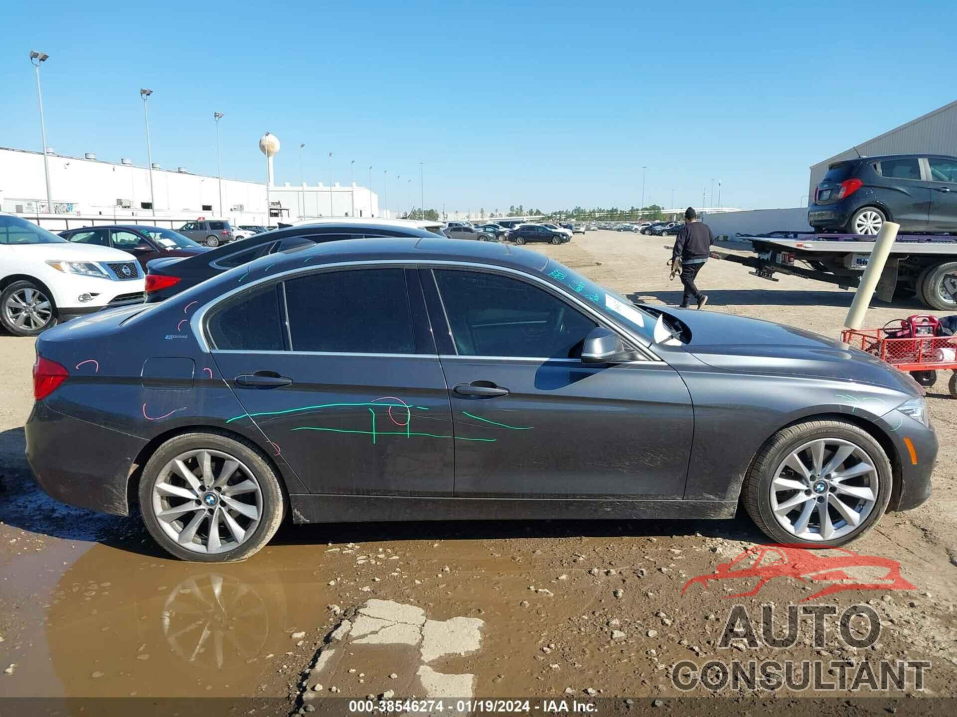 BMW 330E 2017 - WBA8E1C35HA158594