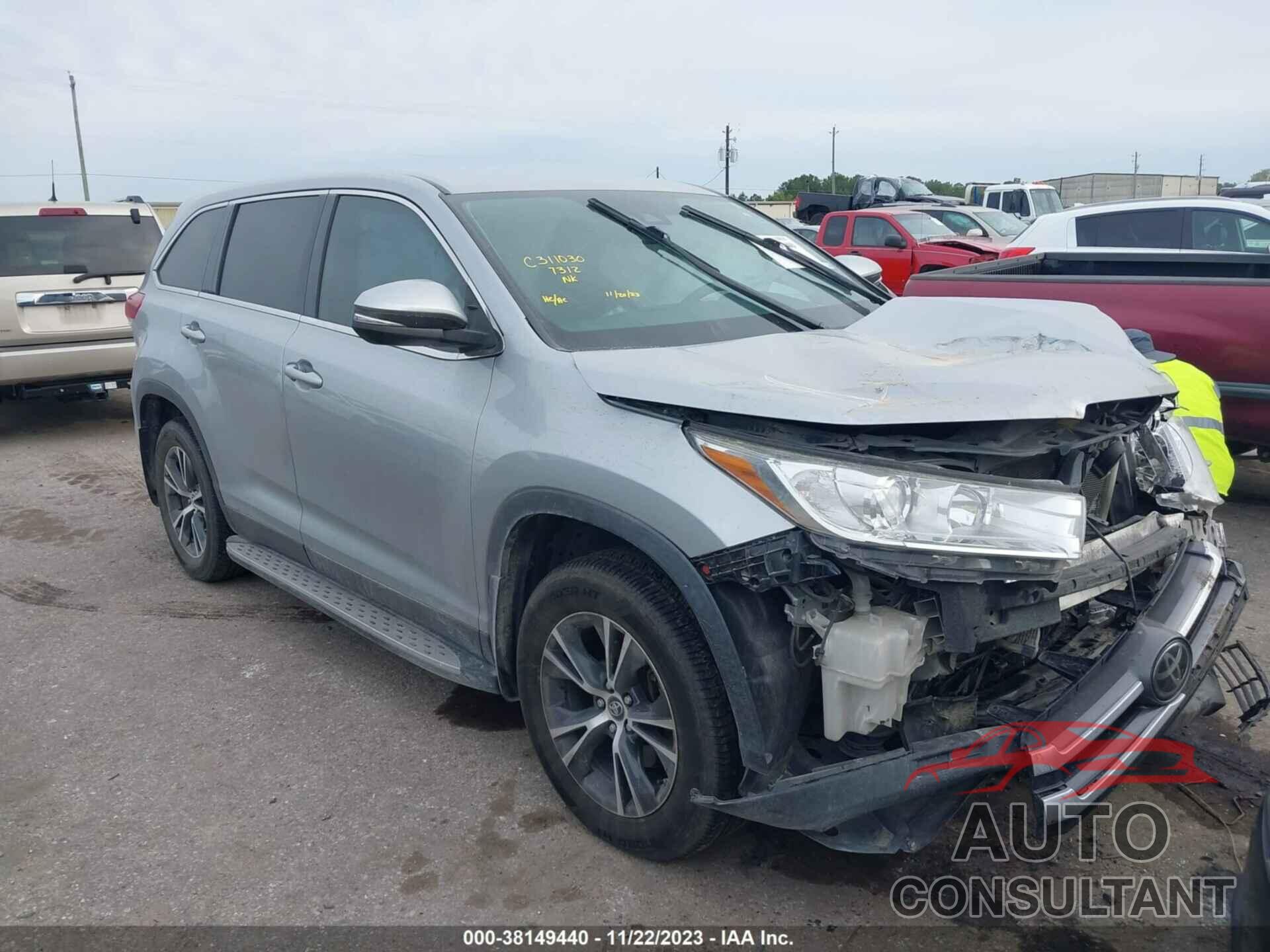 TOYOTA HIGHLANDER 2019 - 5TDZARFH2KS047312