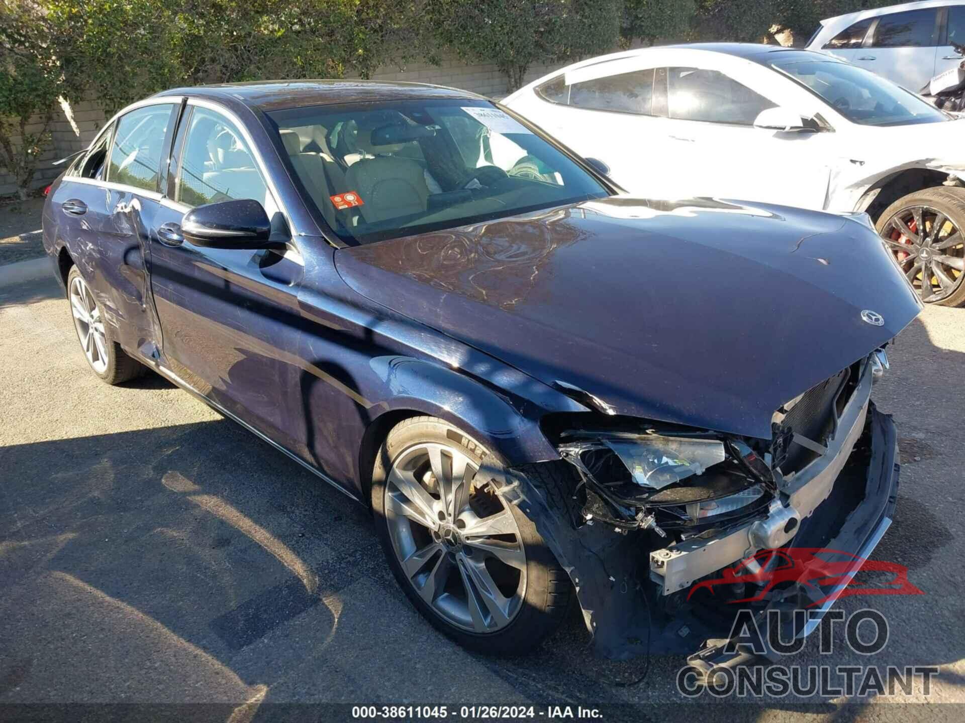 MERCEDES-BENZ C 300 2018 - 55SWF4JB3JU241231