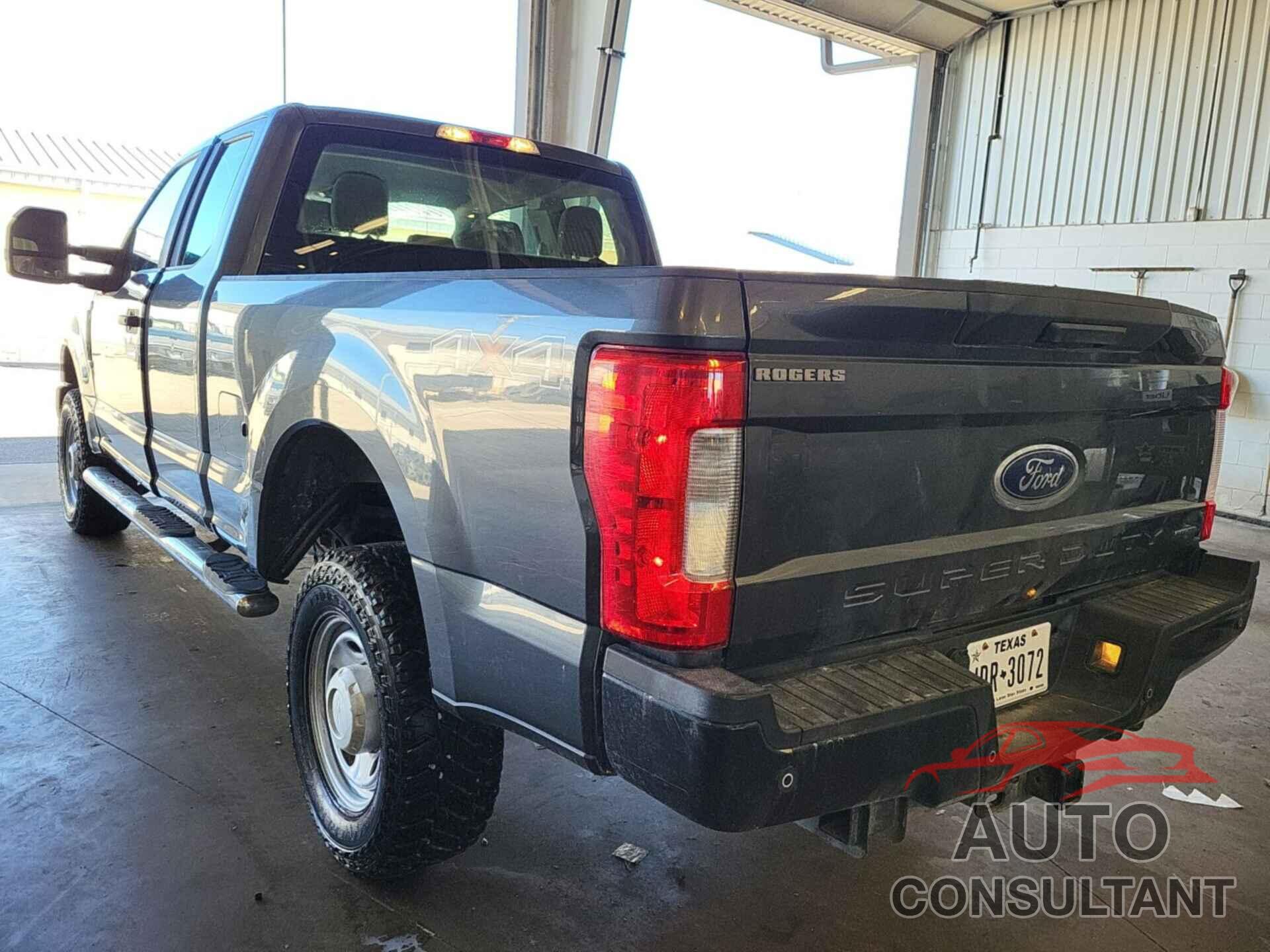 FORD F-250 2017 - 1FT7X2B61HEC47436