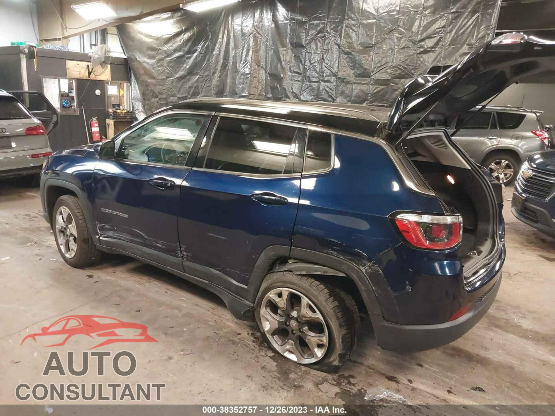 JEEP COMPASS 2018 - 3C4NJDCB4JT263961