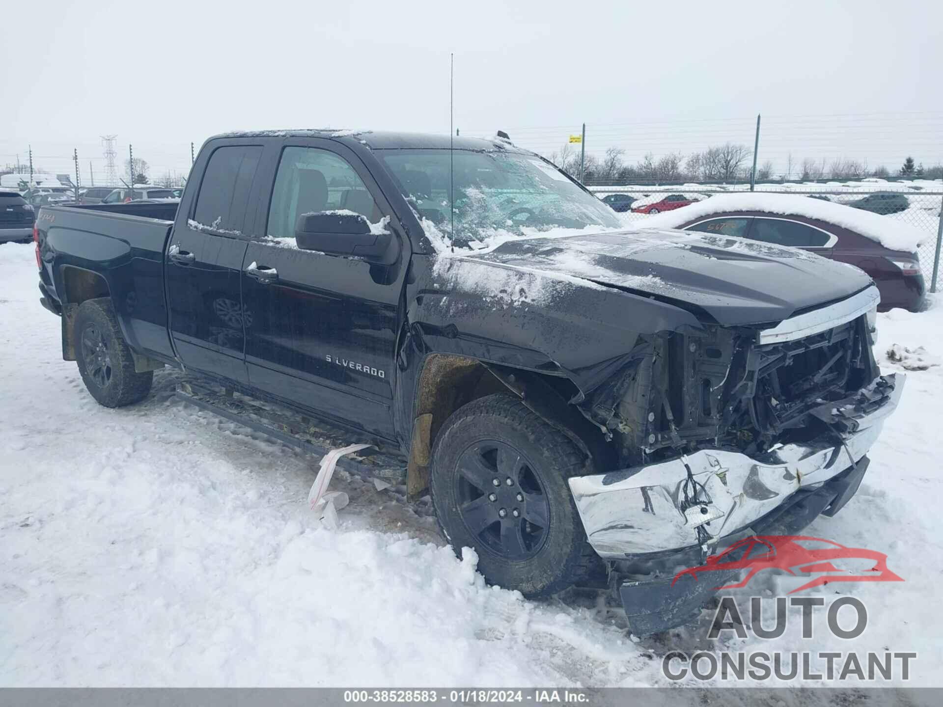 CHEVROLET SILVERADO 1500 2018 - 1GCVKREC9JZ152976