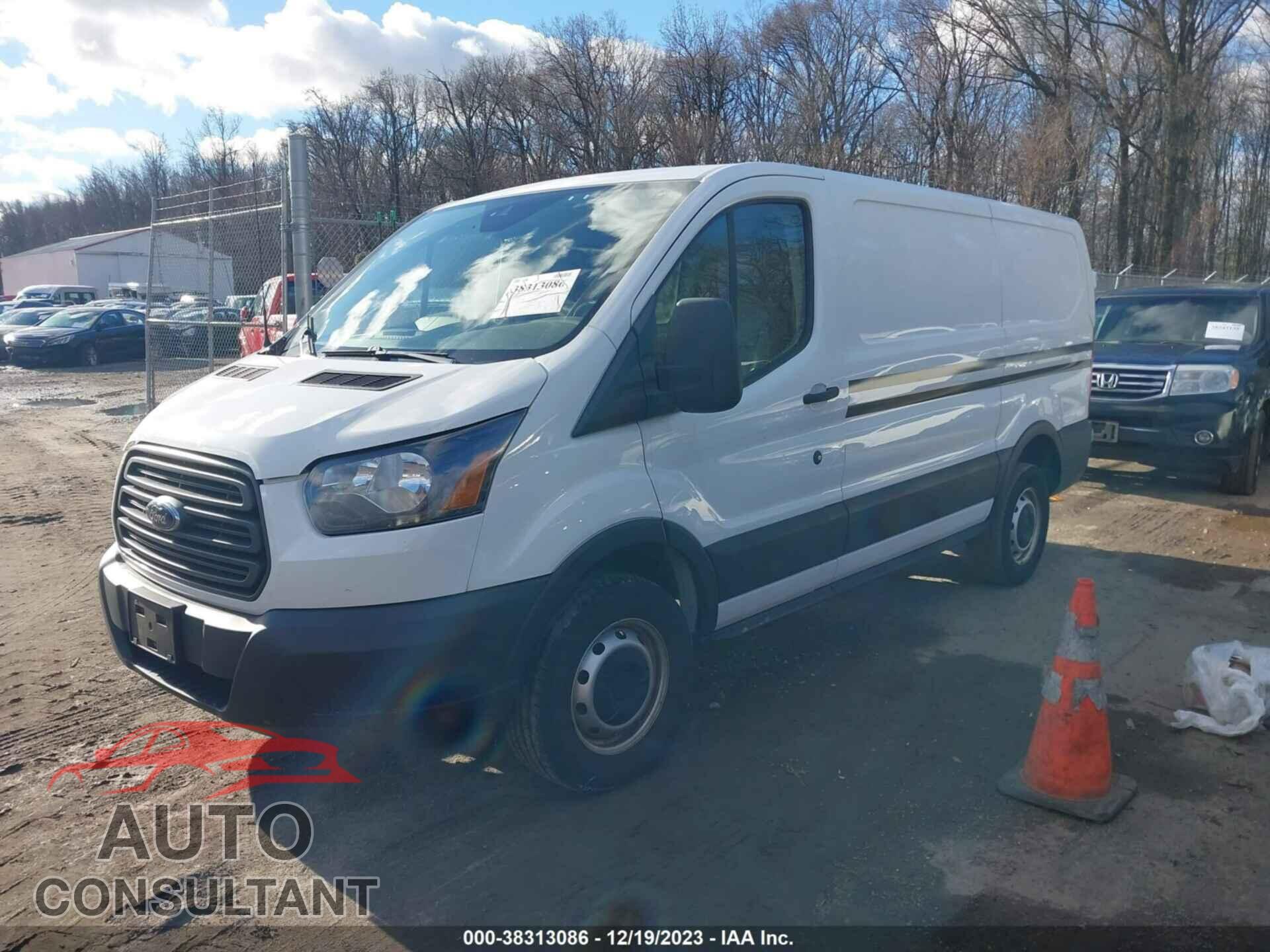 FORD TRANSIT 2019 - 1FTYR1YM2KKA78826