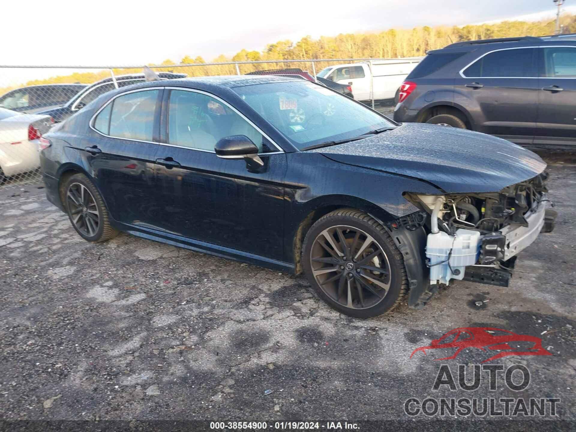 TOYOTA CAMRY 2018 - 4T1BZ1HK3JU009307