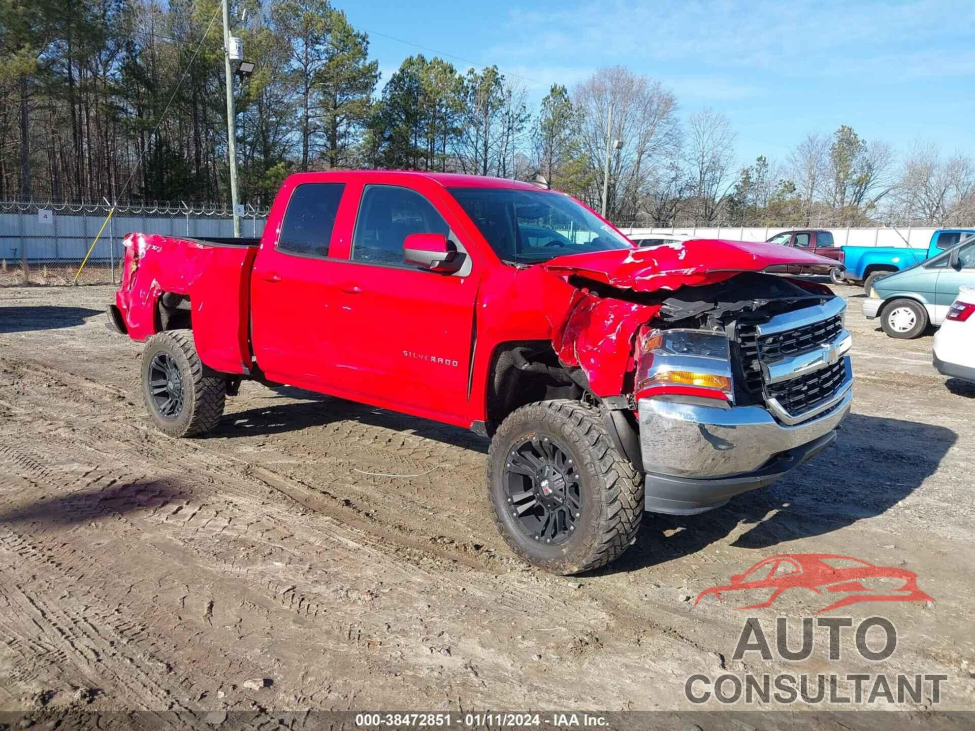 CHEVROLET SILVERADO 1500 2018 - 1GCVKREC4JZ185626