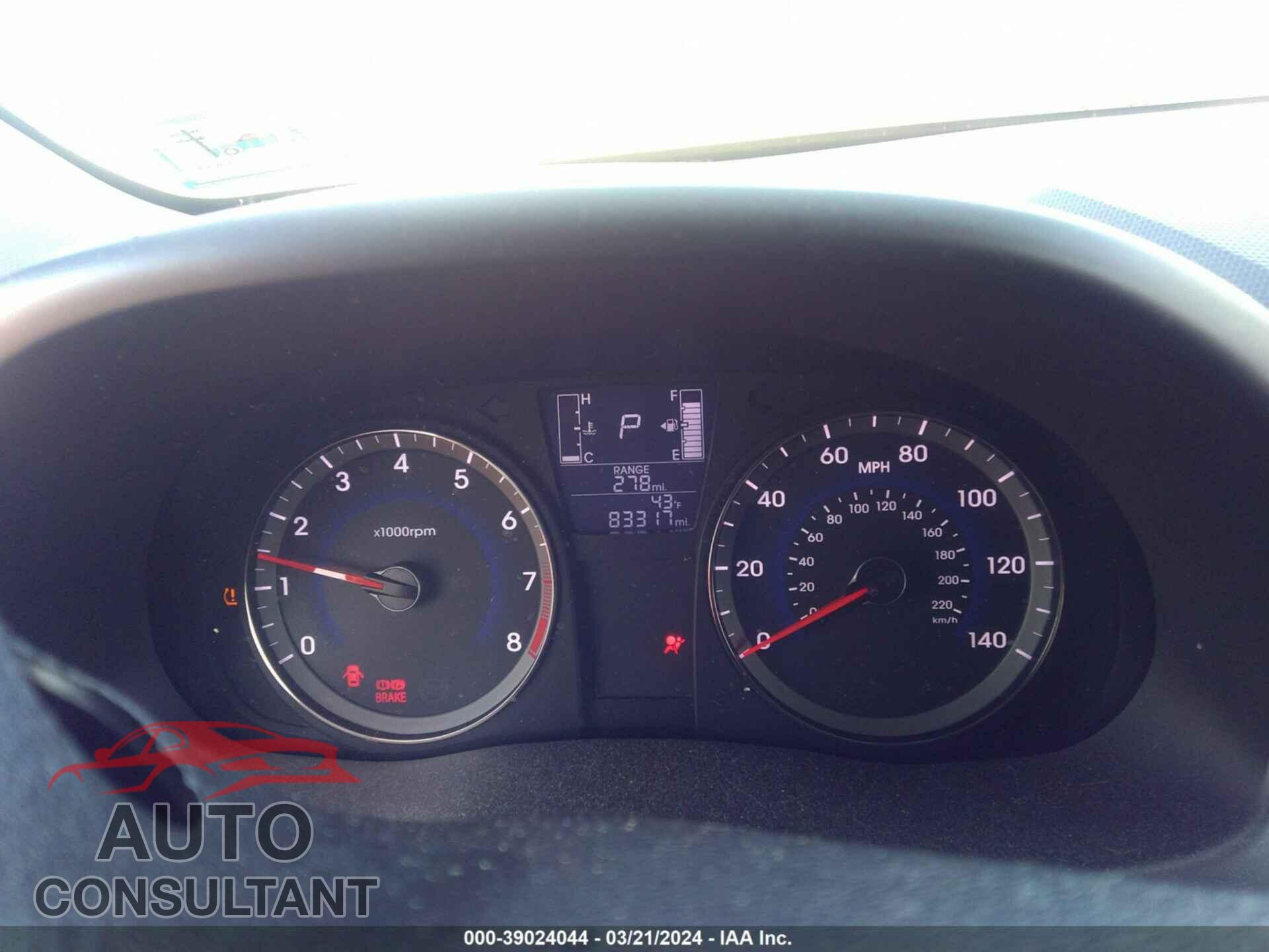 HYUNDAI ACCENT 2017 - KMHCT5AEXHU336105