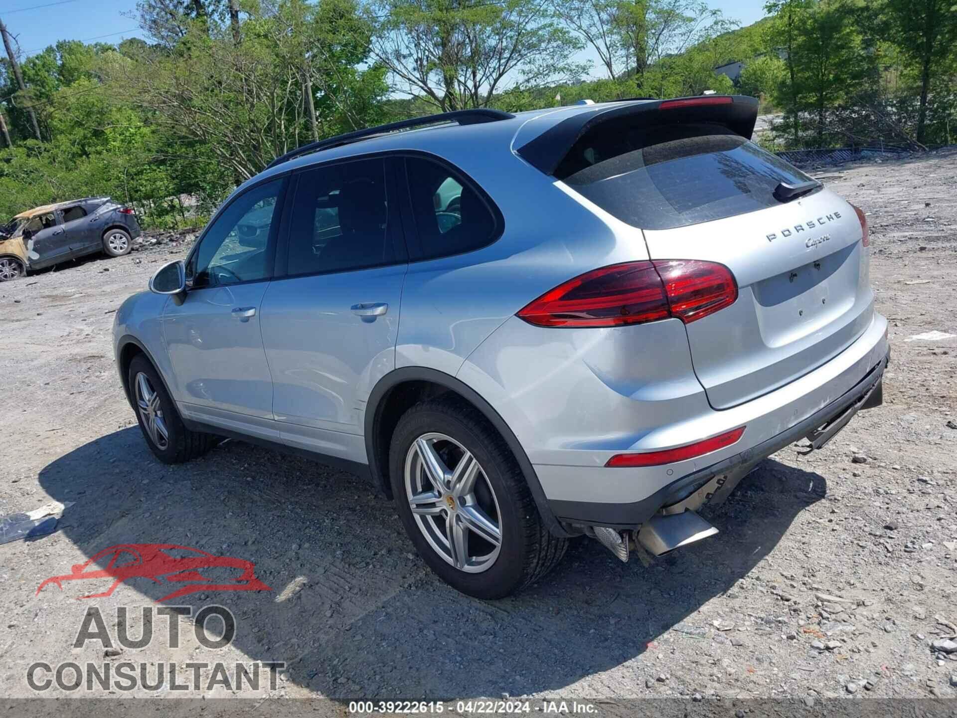 PORSCHE CAYENNE 2016 - WP1AA2A24GLA10180