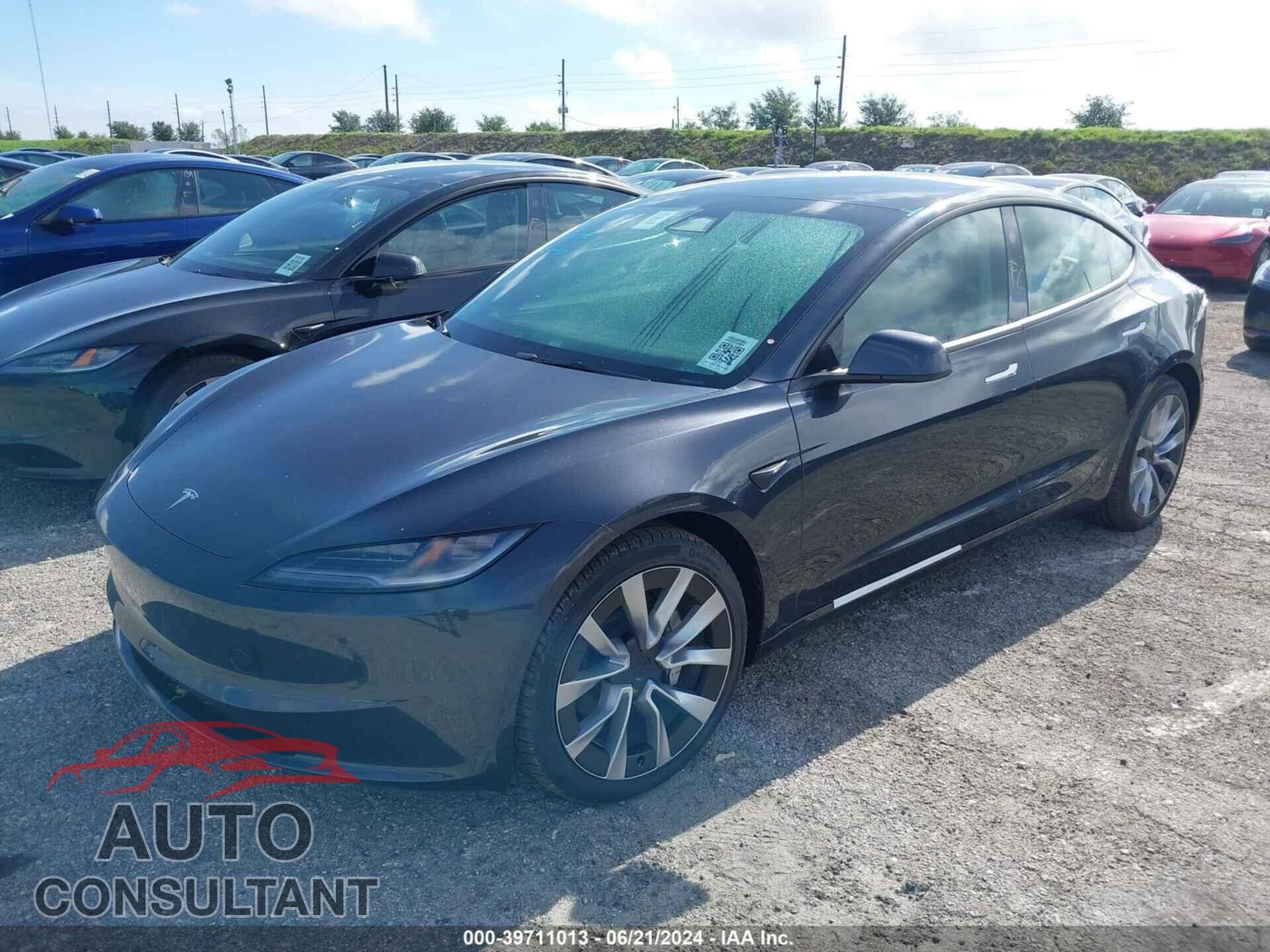 TESLA MODEL 3 2024 - 5YJ3E1EA2RF740847