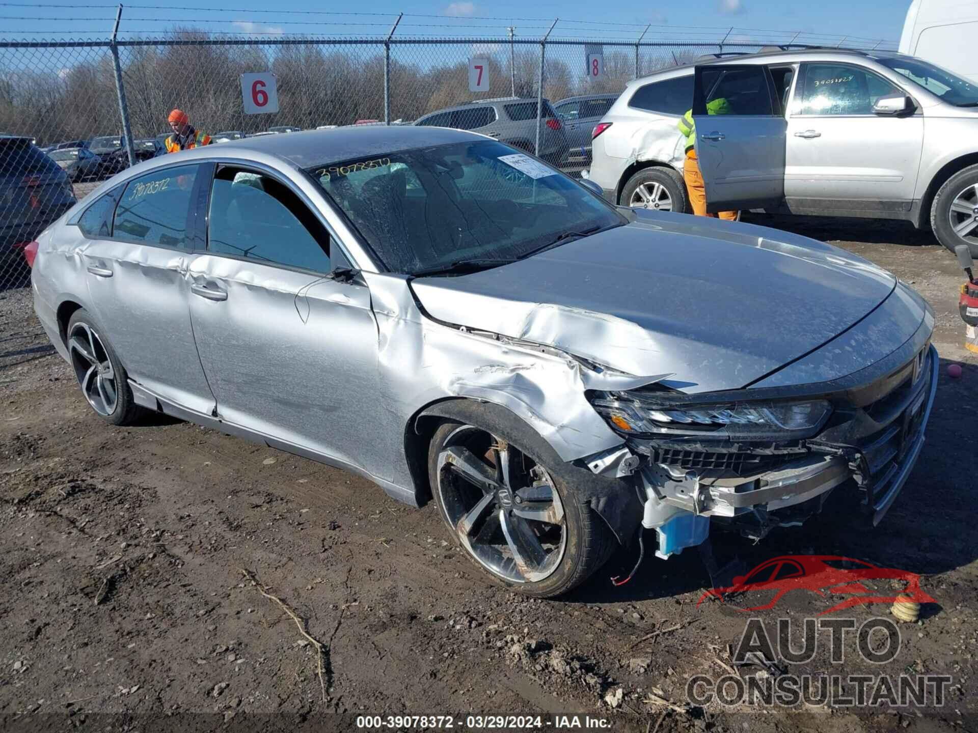 HONDA ACCORD 2018 - 1HGCV1F33JA072250
