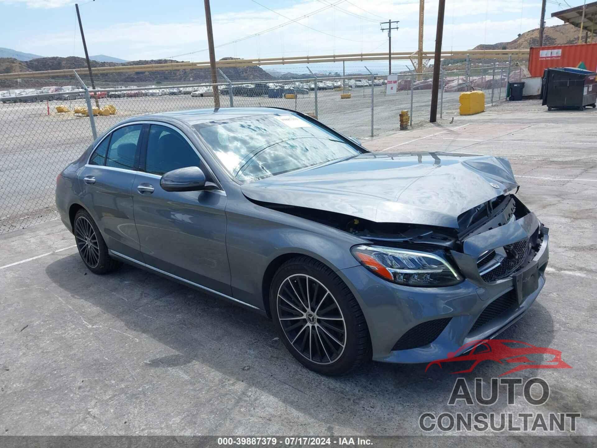 MERCEDES-BENZ C 300 2019 - 55SWF8DB5KU319108