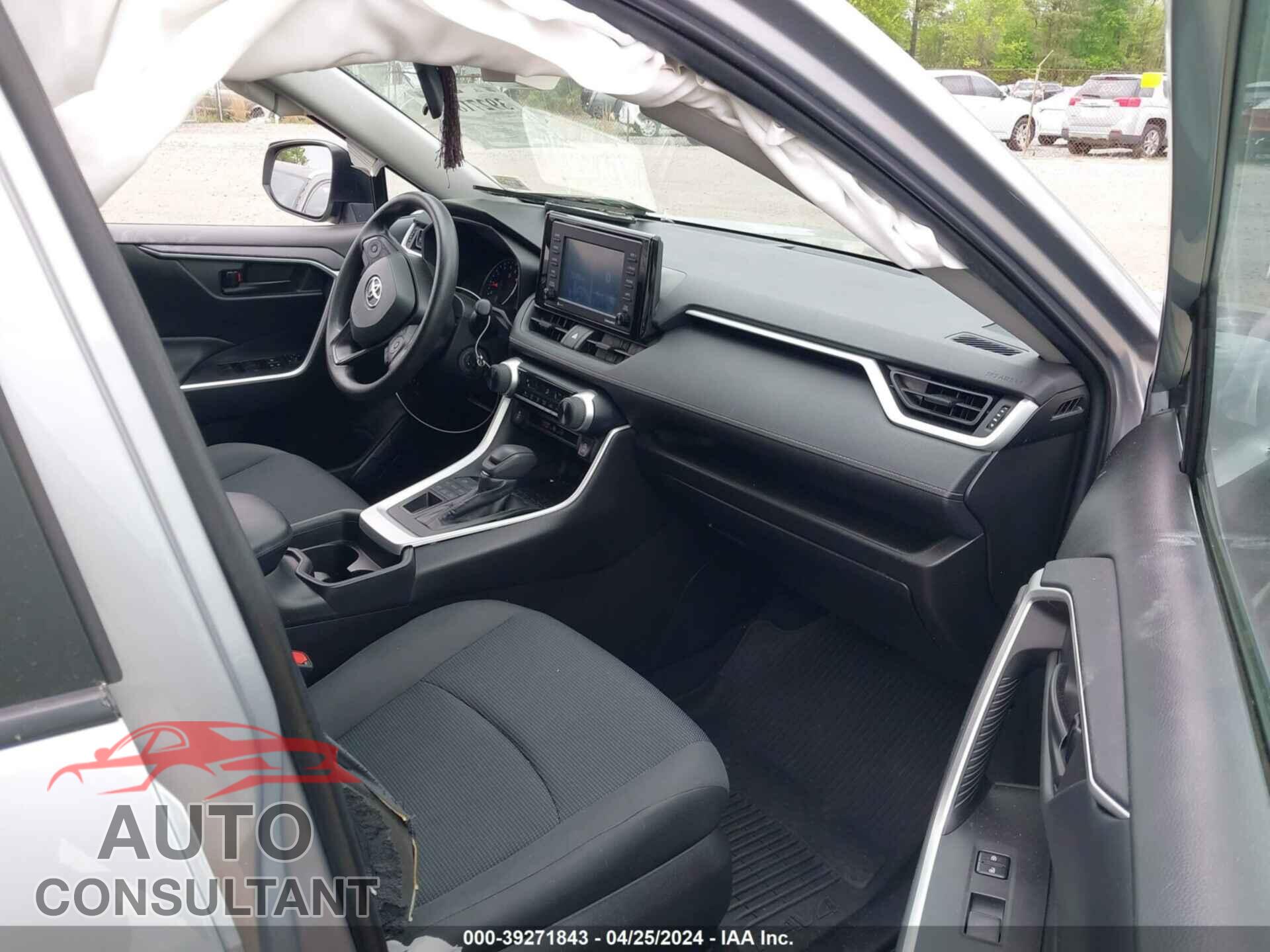 TOYOTA RAV4 2021 - 2T3F1RFV3MC192984