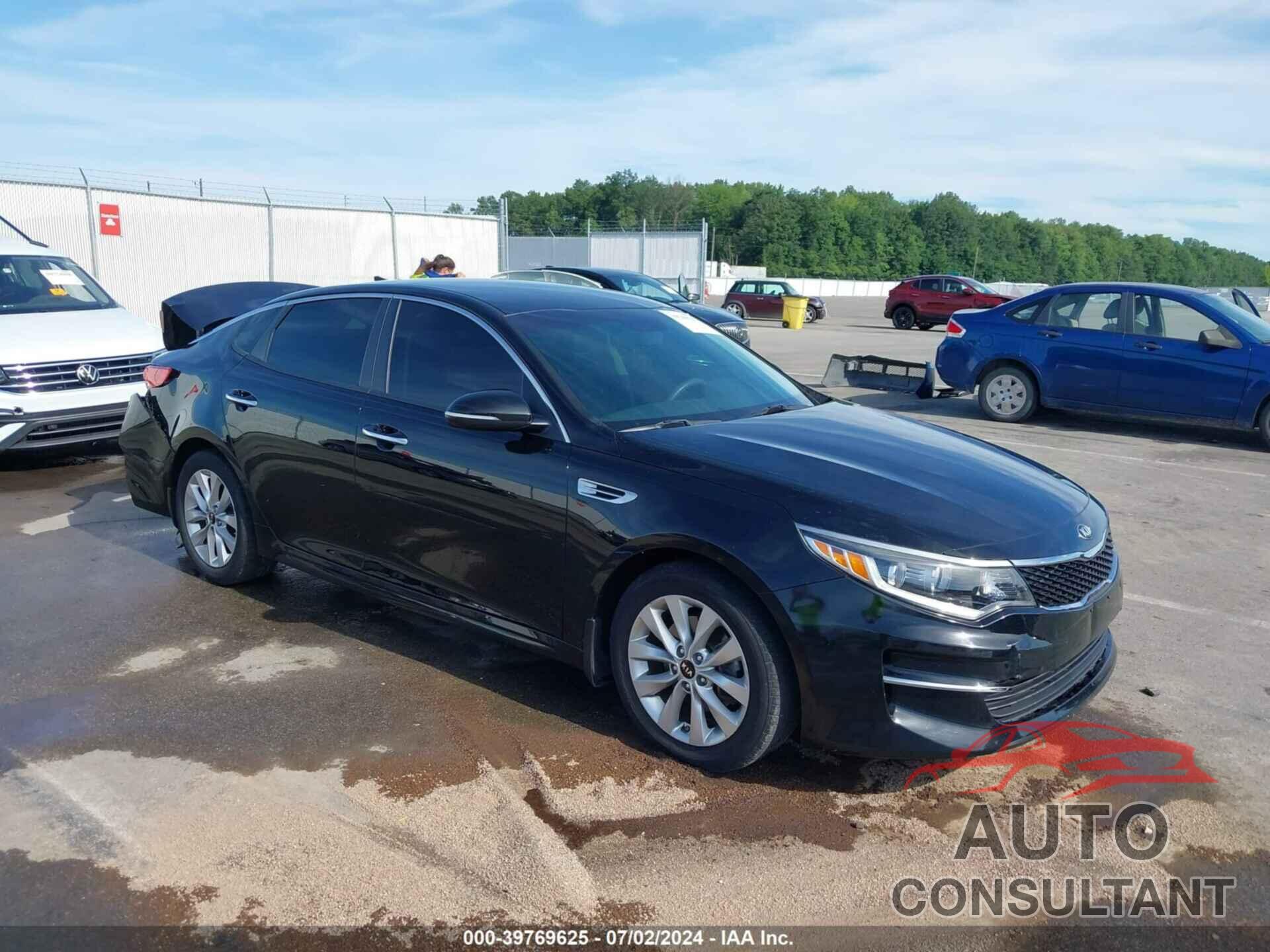 KIA OPTIMA 2018 - 5XXGT4L39JG259511