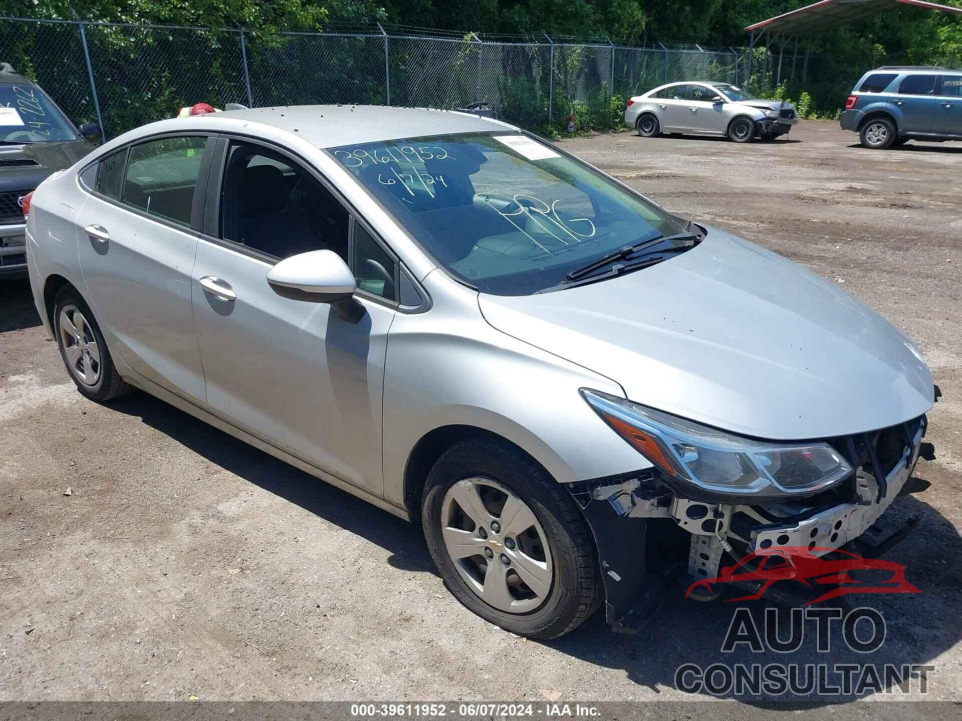 CHEVROLET CRUZE 2017 - 1G1BC5SM2H7202282