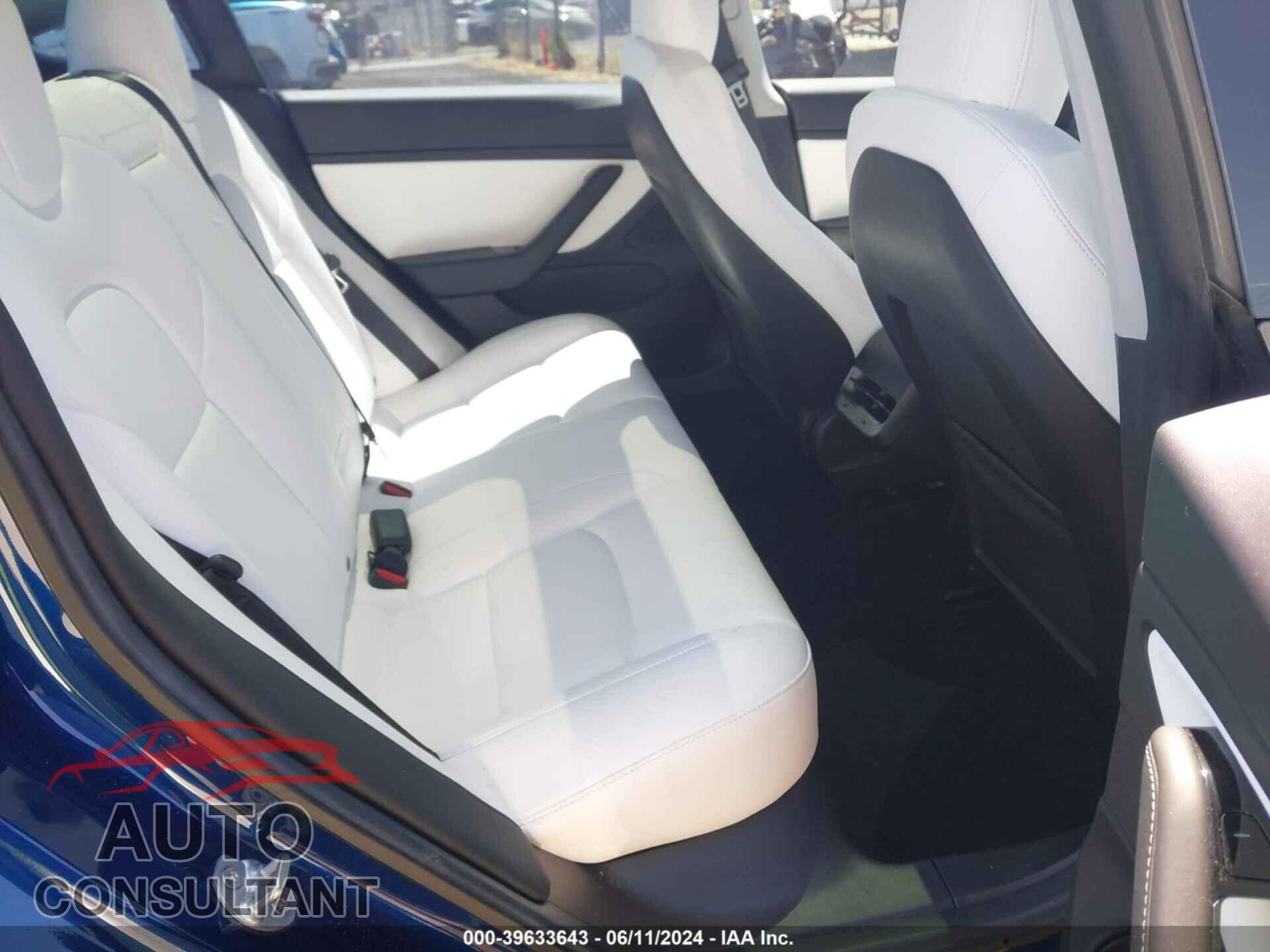 TESLA MODEL 3 2019 - 5YJ3E1EA0KF402840