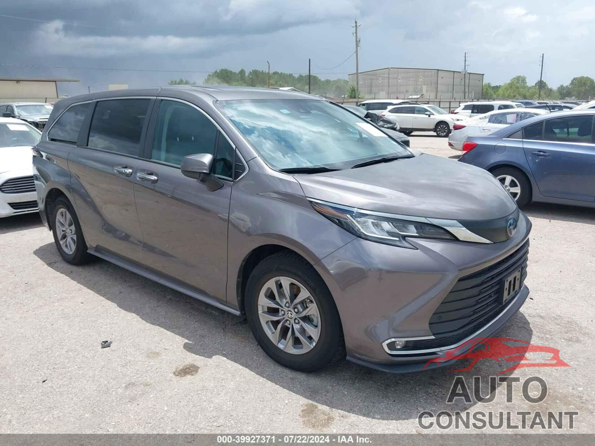 TOYOTA SIENNA 2022 - 5TDYRKEC6NS125693