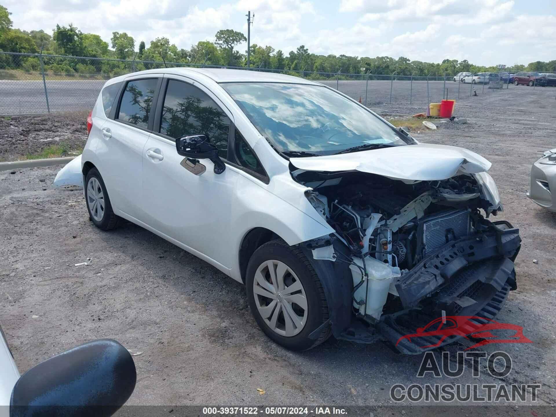 NISSAN VERSA NOTE 2017 - 3N1CE2CP8HL365613