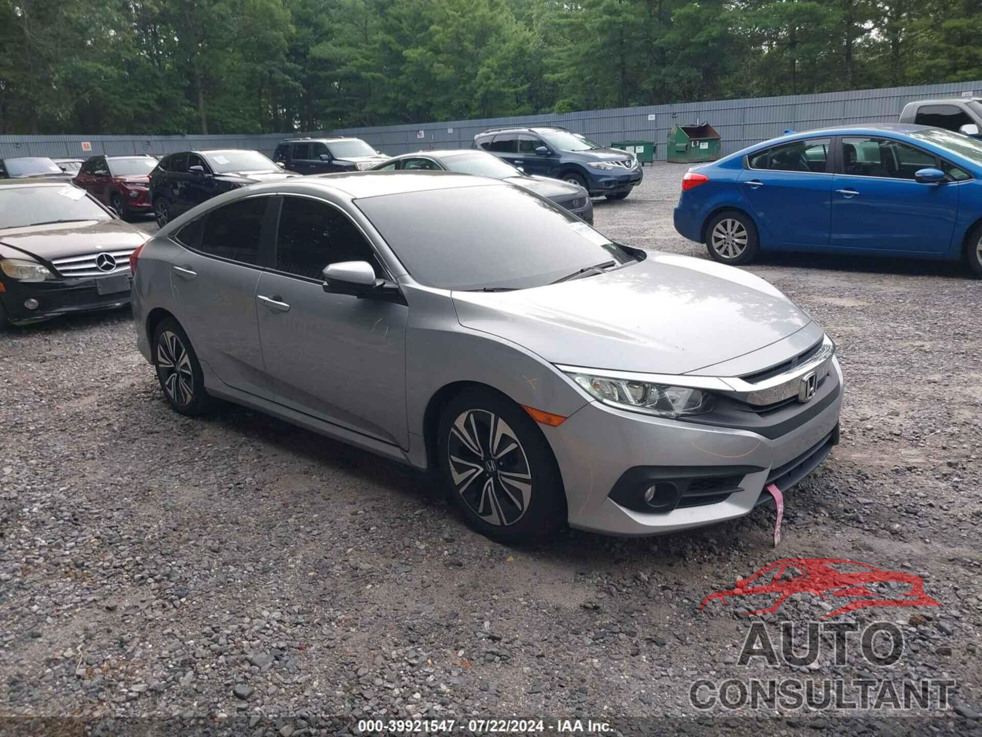 HONDA CIVIC 2018 - JHMFC1F34JX032787