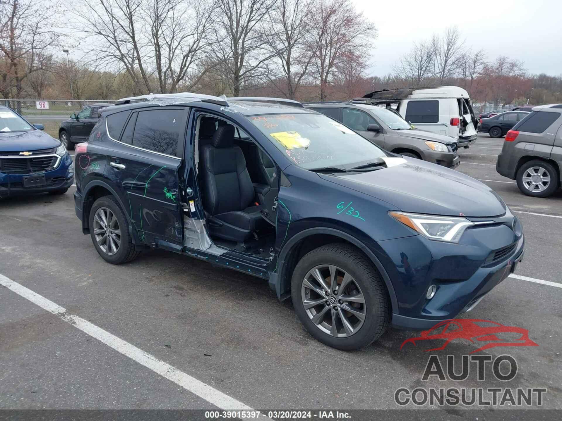 TOYOTA RAV4 2018 - JTMDFREVXJJ238300