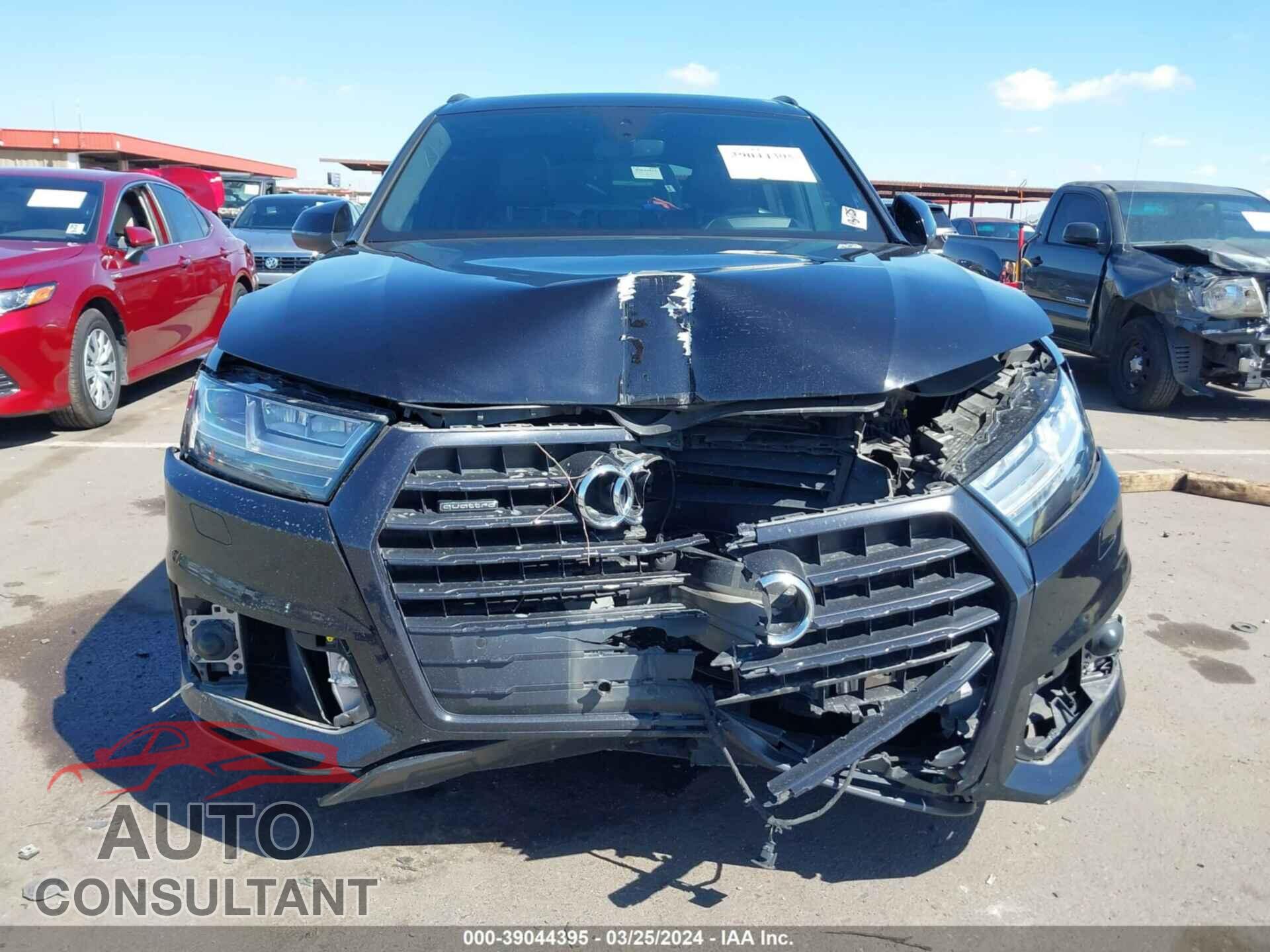 AUDI Q7 2019 - WA1VAAF76KD010602