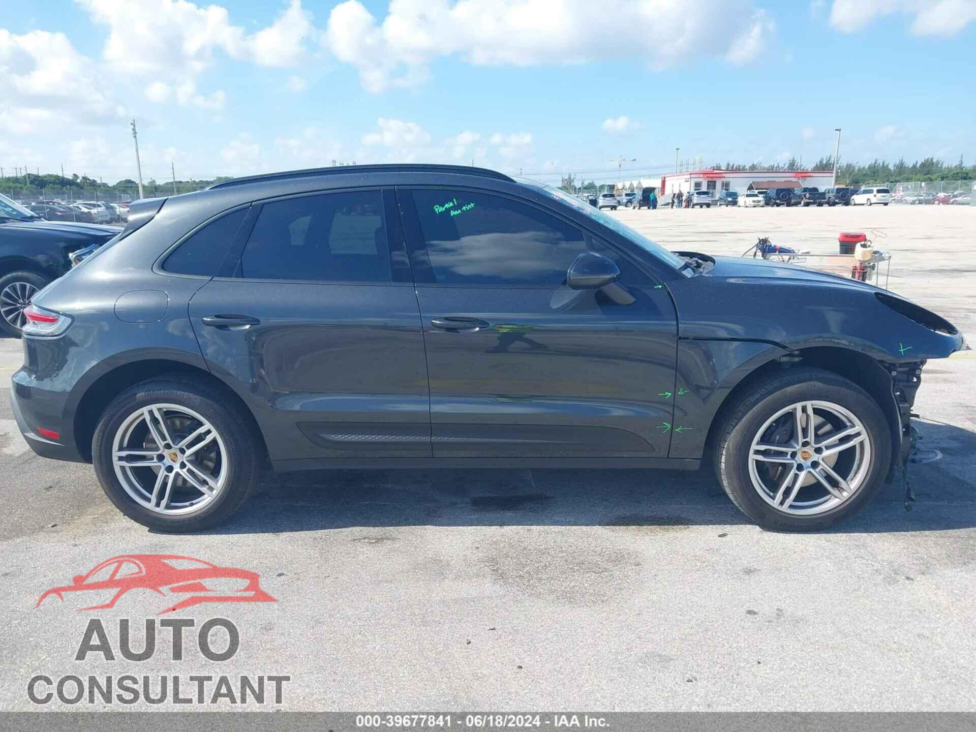 PORSCHE MACAN 2022 - WP1AA2A5XNLB06287