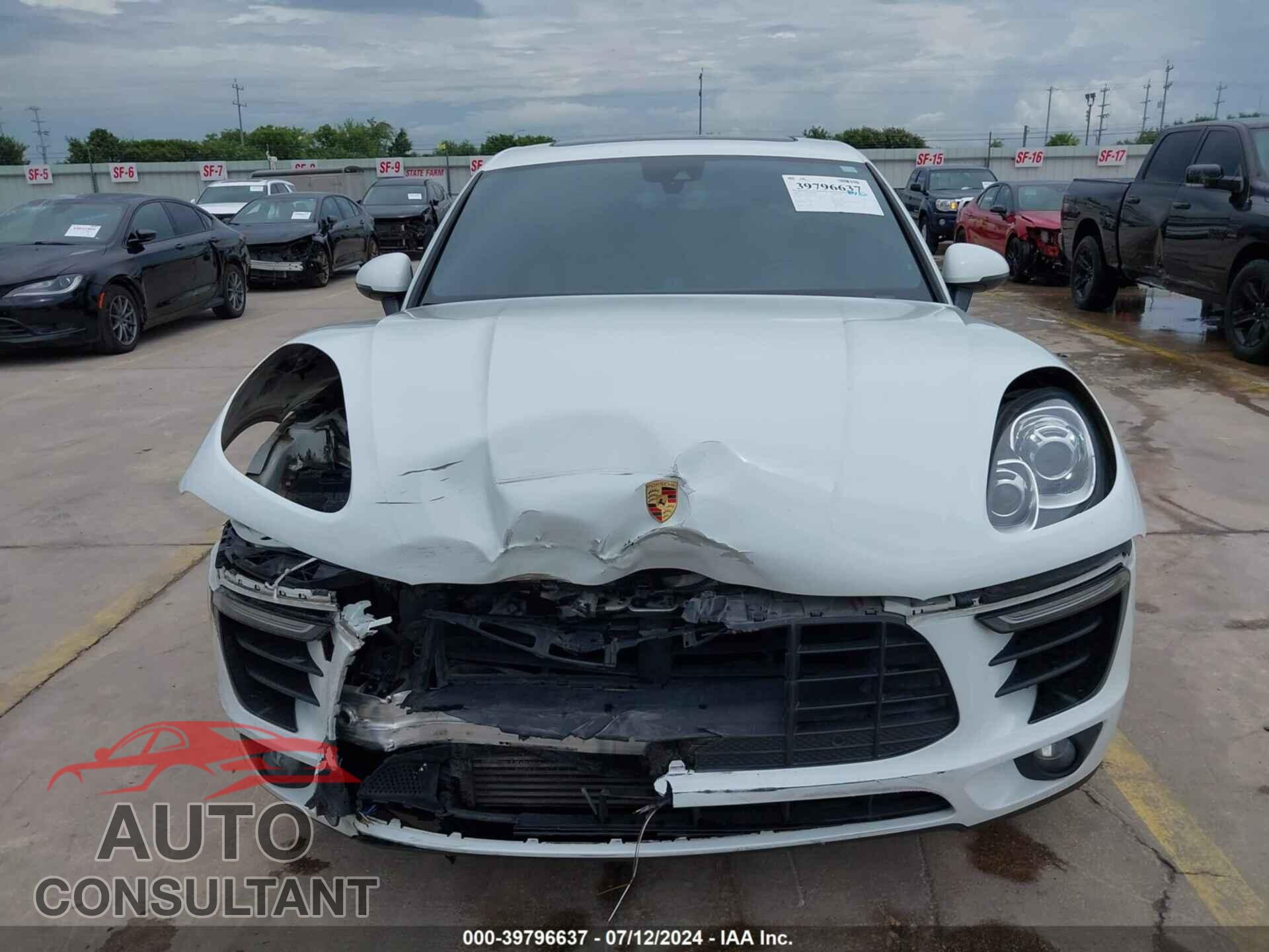 PORSCHE MACAN 2018 - WP1AA2A51JLB12313