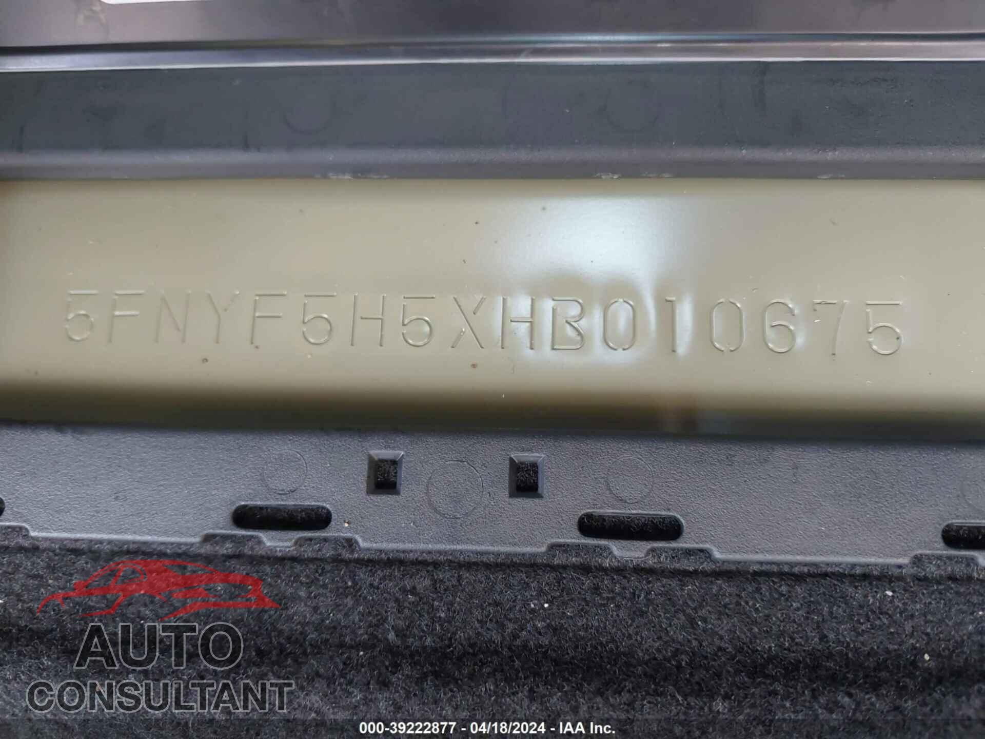HONDA PILOT 2017 - 5FNYF5H5XHB010675