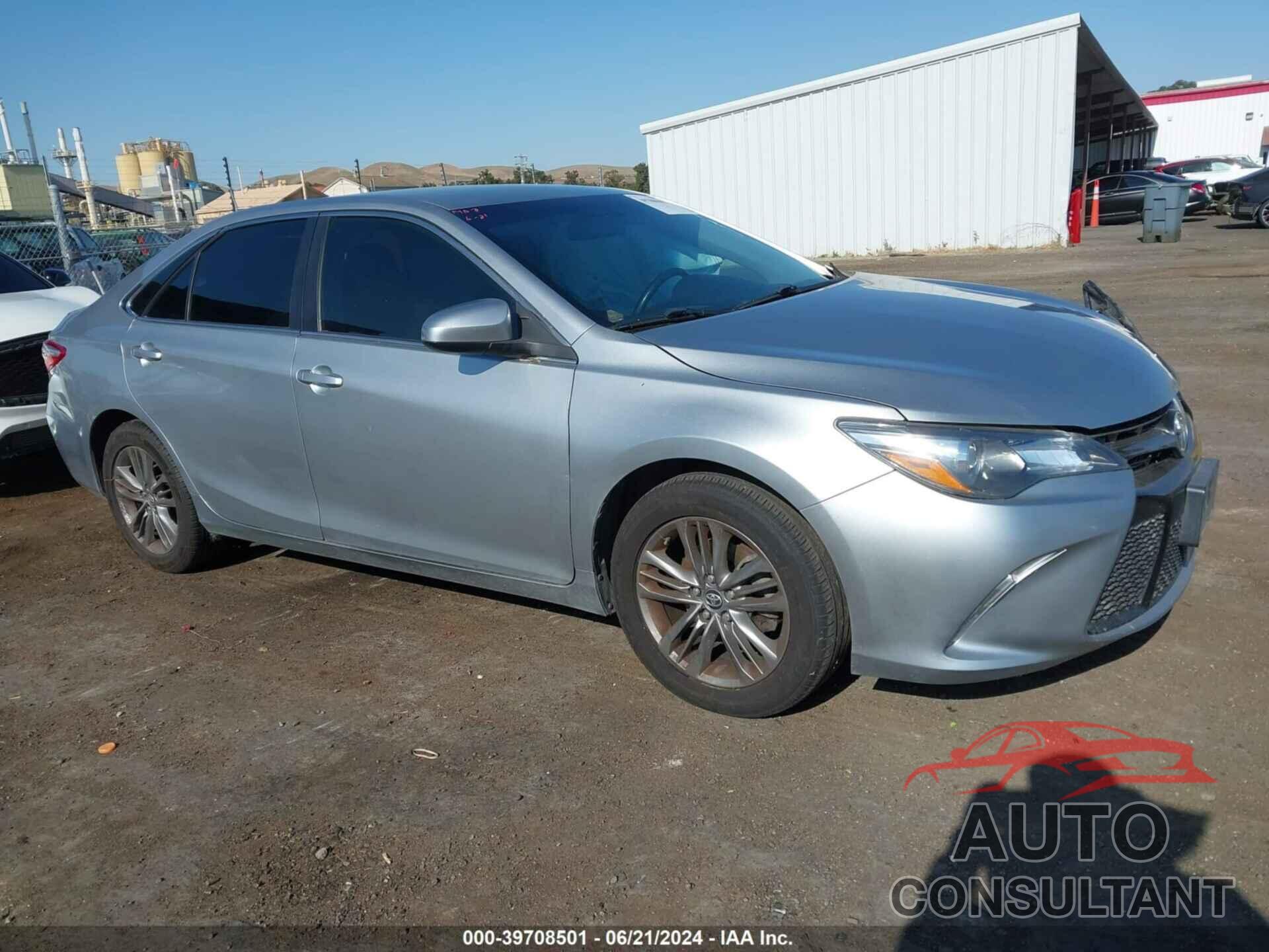 TOYOTA CAMRY 2016 - 4T1BF1FK3GU234573