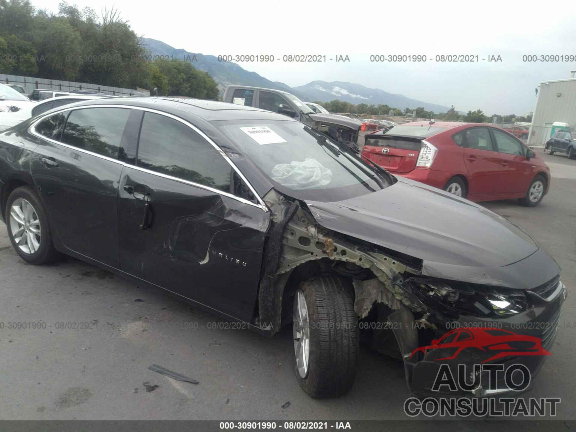 CHEVROLET MALIBU 2018 - 1G1ZD5ST3JF147484