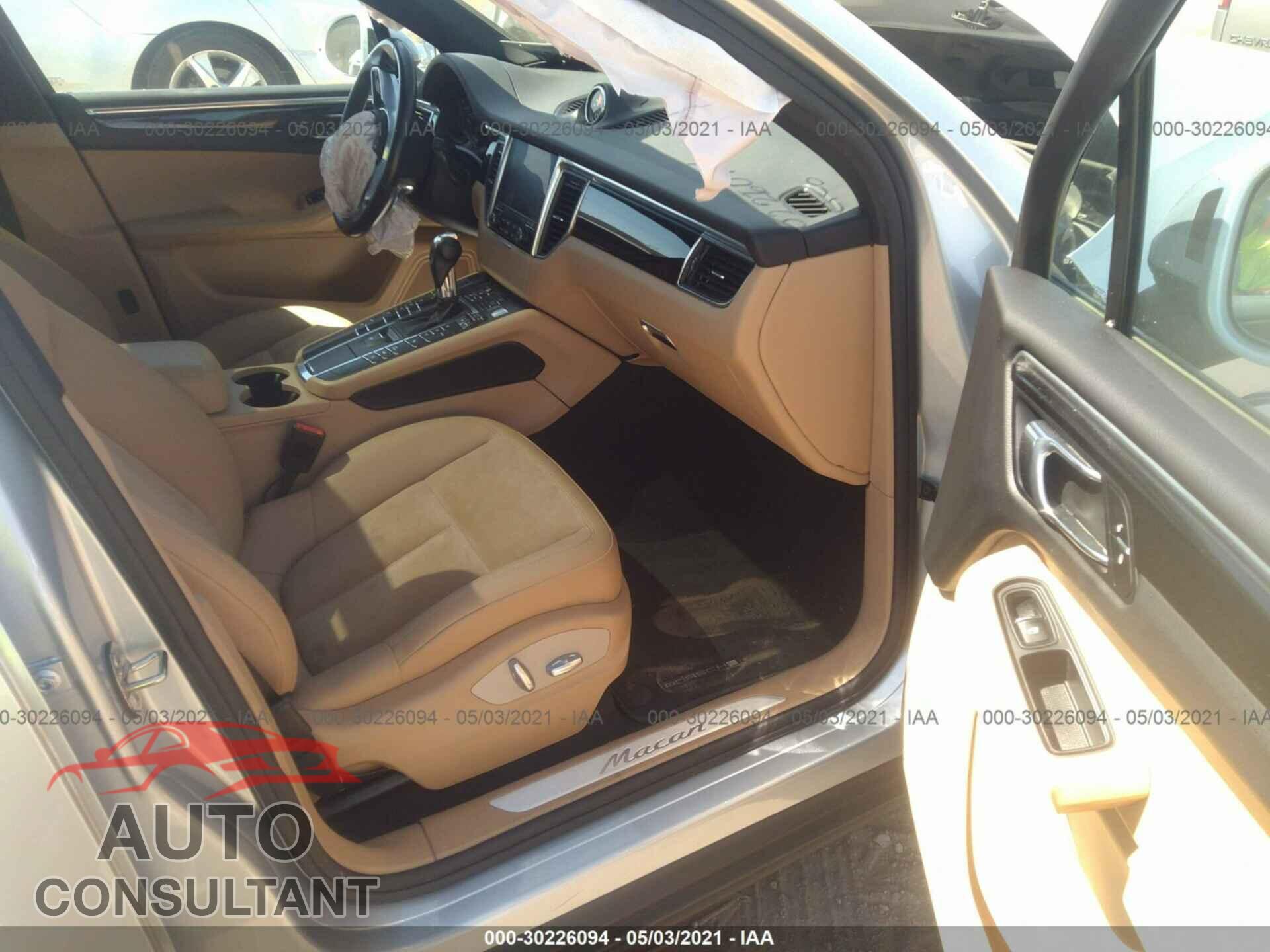 PORSCHE MACAN 2017 - WP1AA2A57HLB00550
