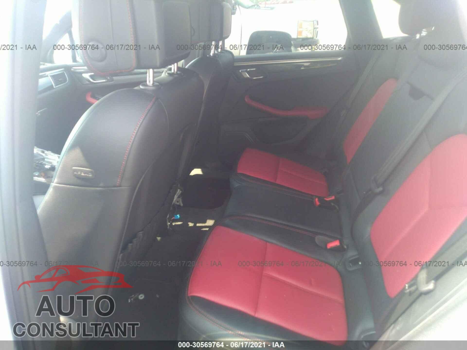 PORSCHE MACAN 2017 - WP1AA2A52HLB08085