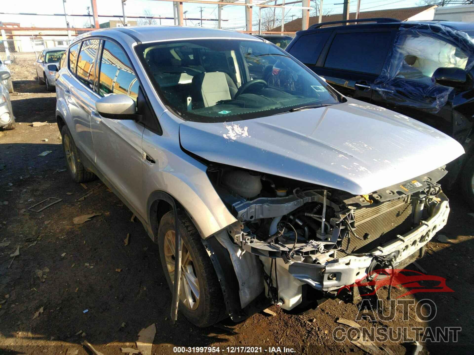 FORD ESCAPE 2017 - 1FMCU9GDXHUE83091