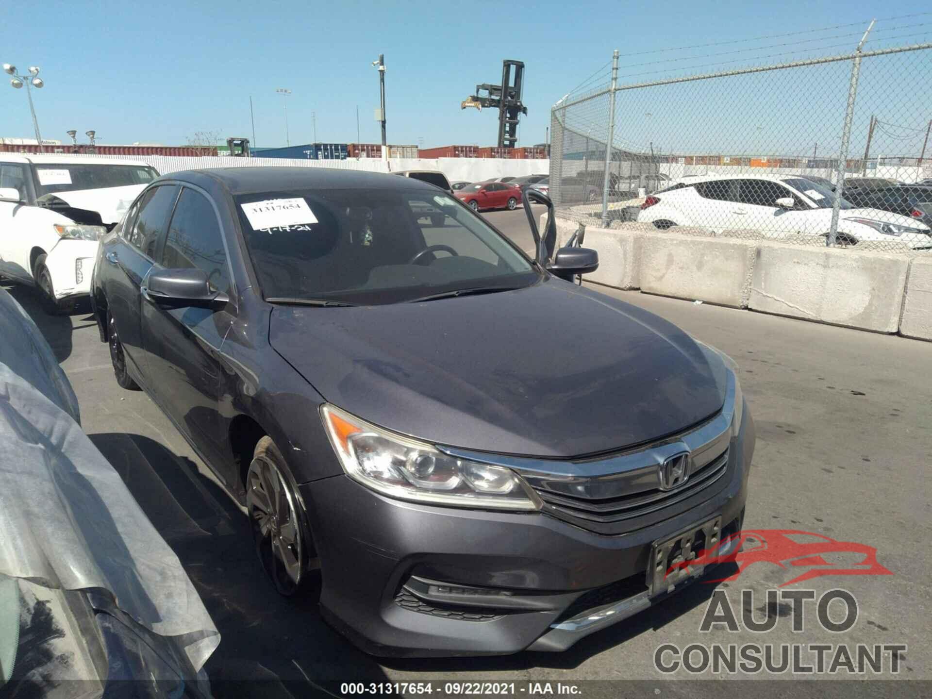 HONDA ACCORD SEDAN 2017 - 1HGCR2F87HA016750