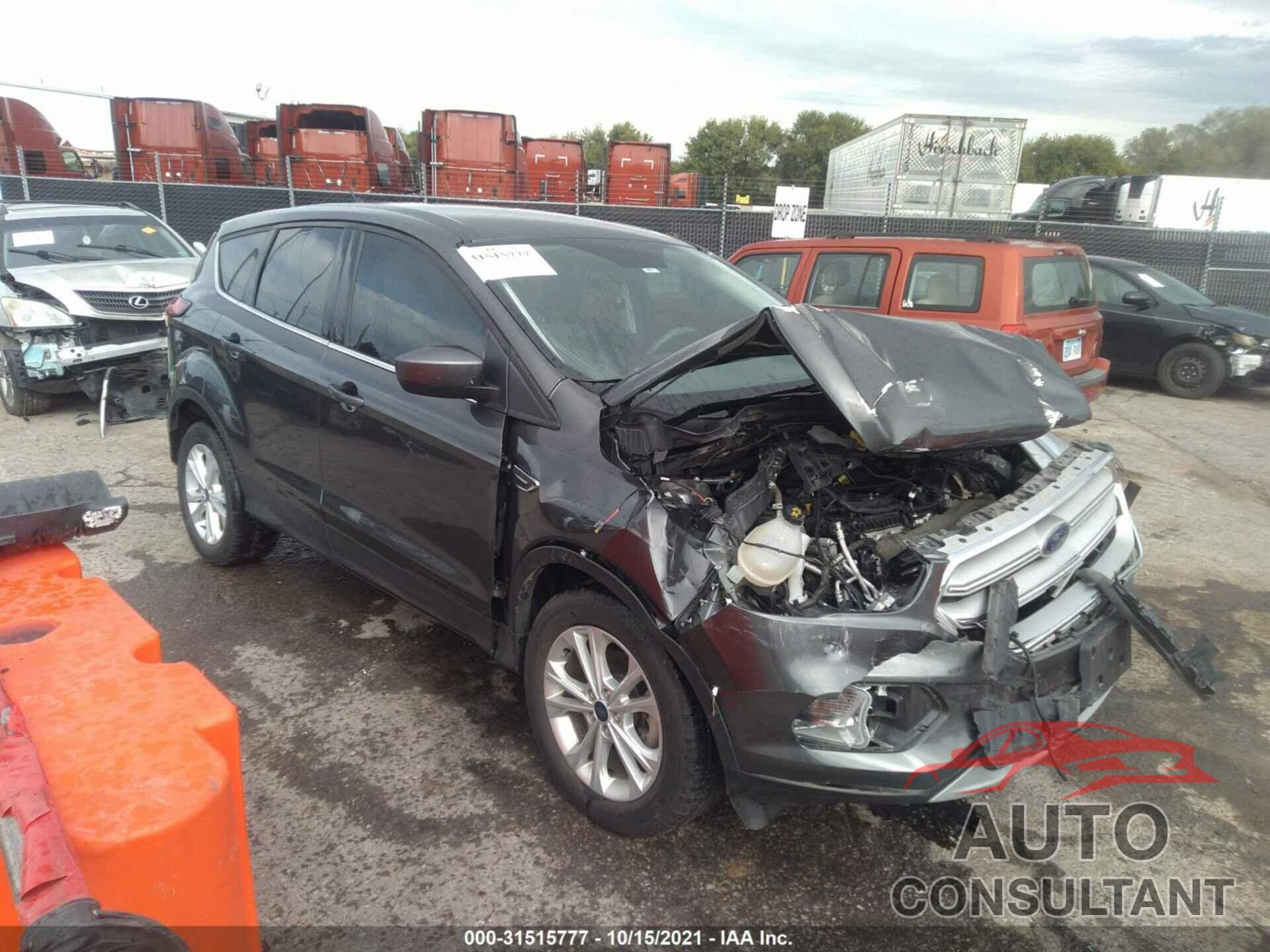 FORD ESCAPE 2019 - 1FMCU0GD1KUC48338