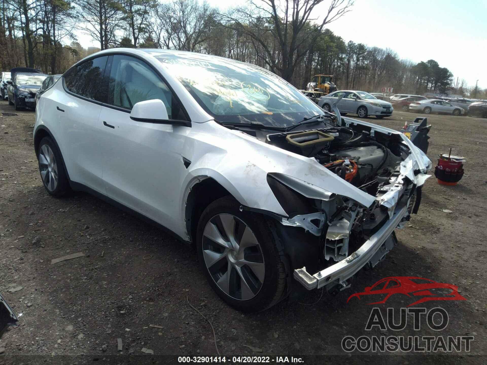 TESLA MODEL Y 2020 - 5YJYGDEE3LF044820