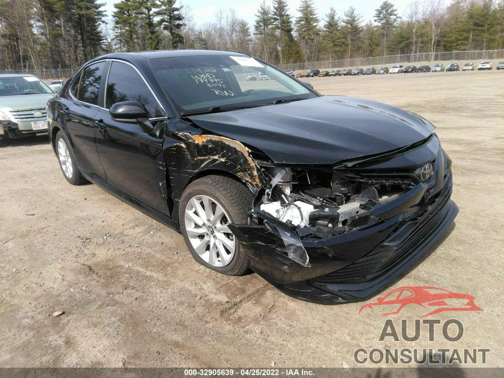 TOYOTA CAMRY 2018 - 4T1B11HK2JU068095
