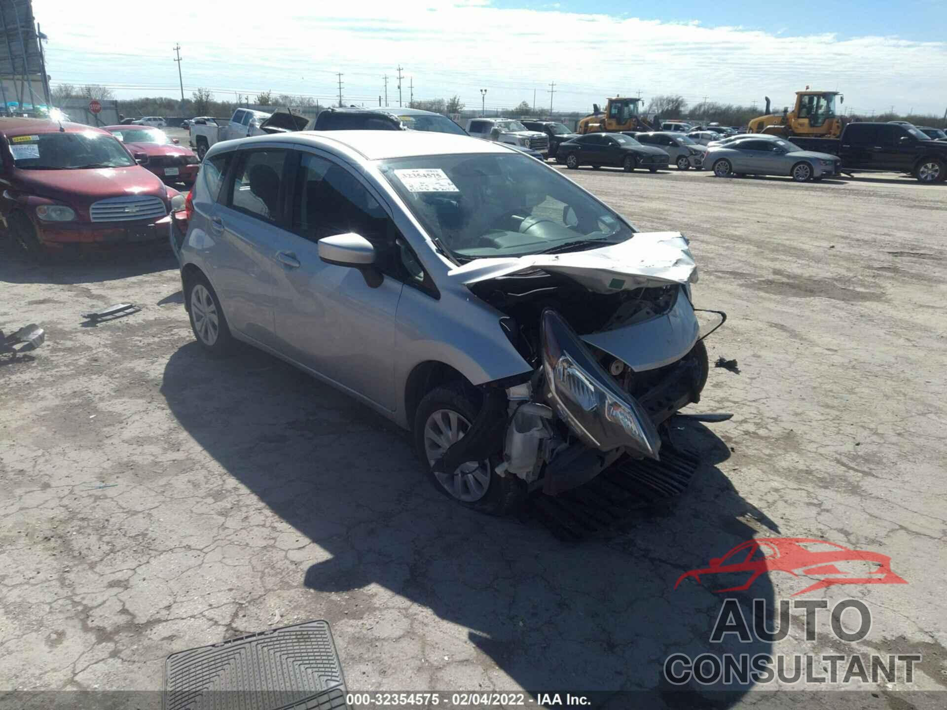 NISSAN VERSA NOTE 2018 - 3N1CE2CP0JL360959