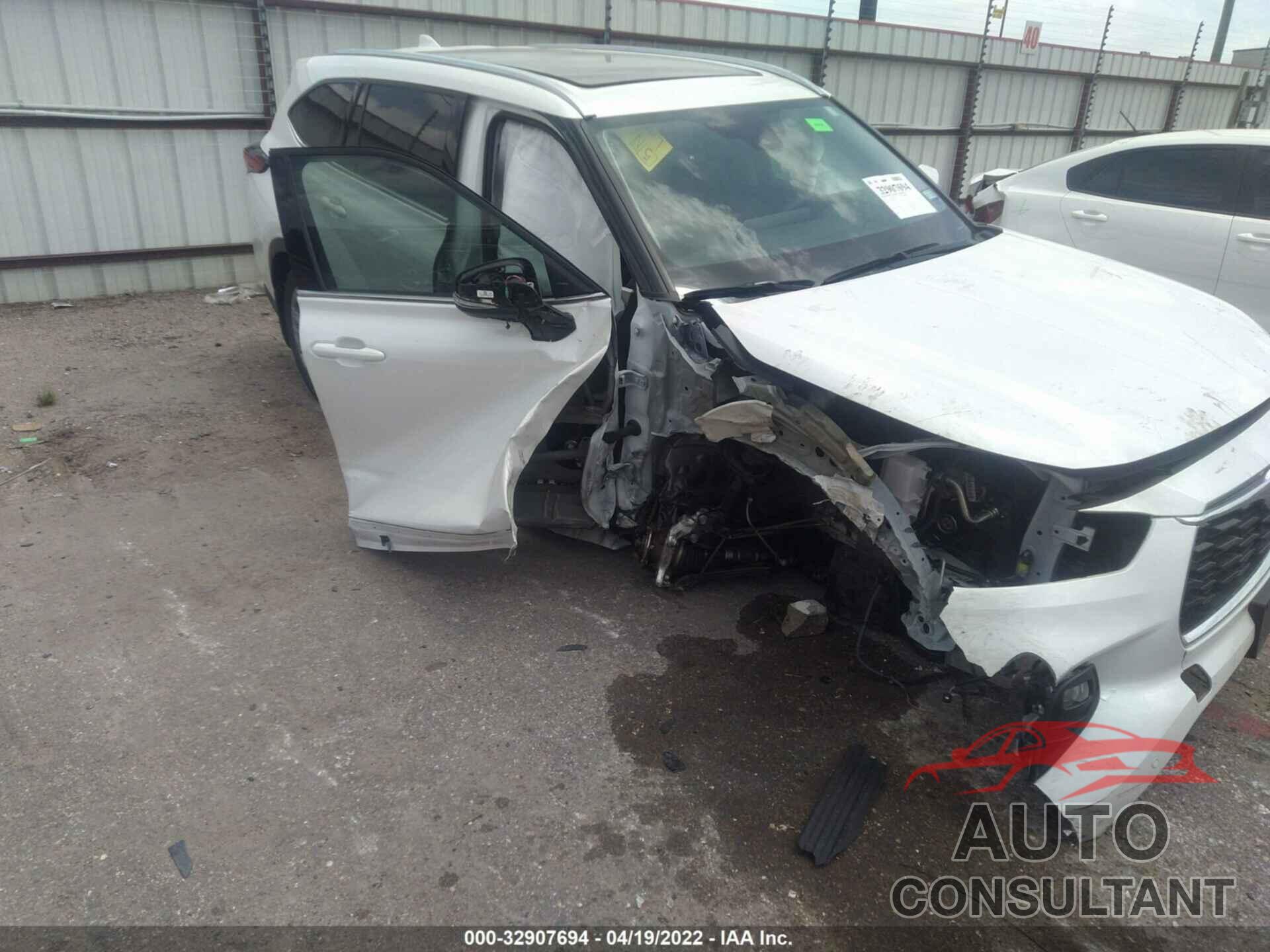 TOYOTA HIGHLANDER 2021 - 5TDFZRAH2MS075164
